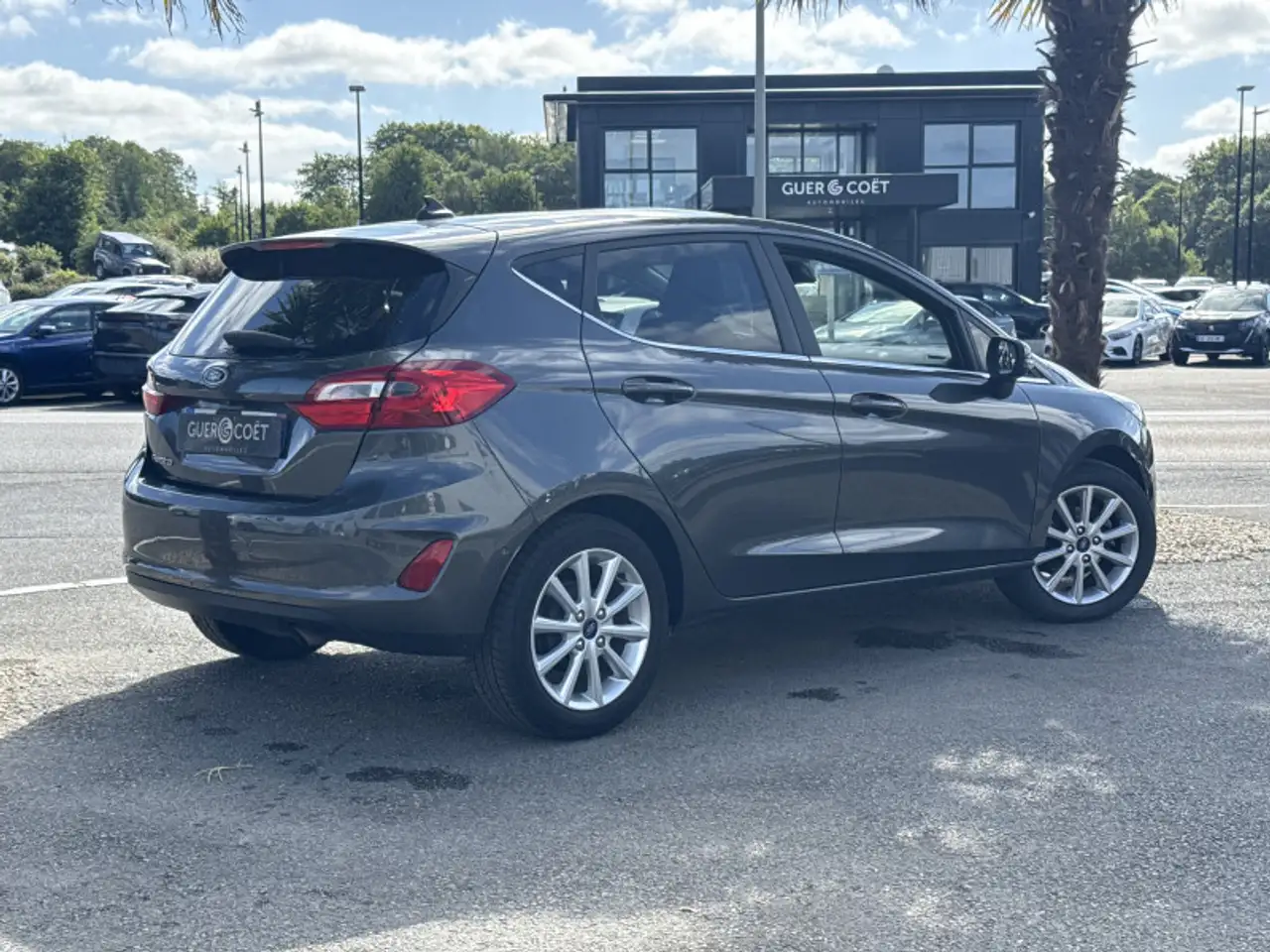 Ford Fiesta 5 portes — photo 3