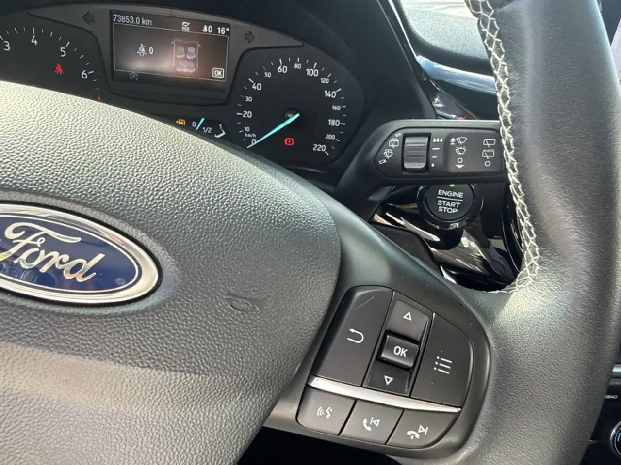 Ford Fiesta 5 portes — photo 14