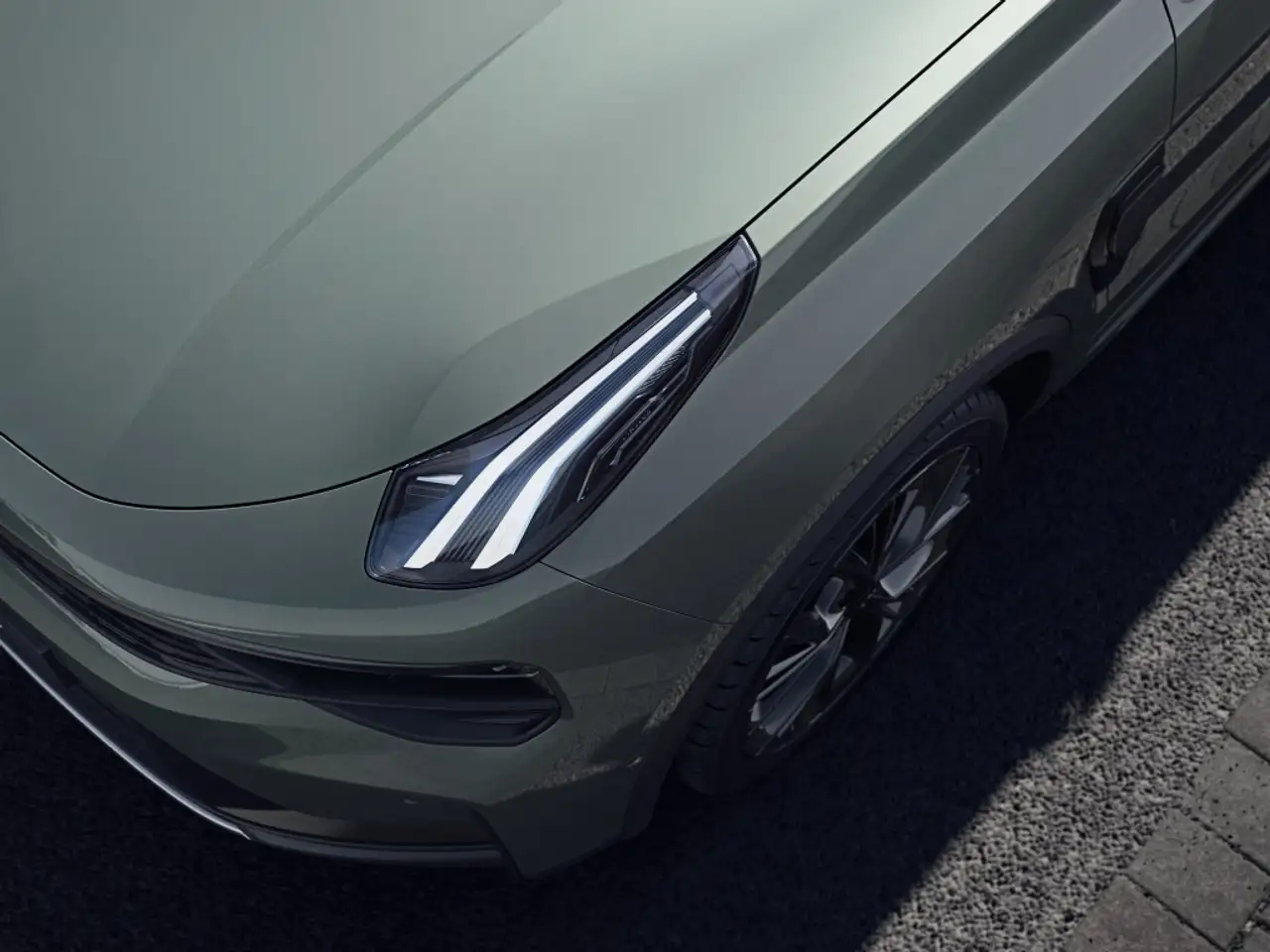 Lynk & Co 01