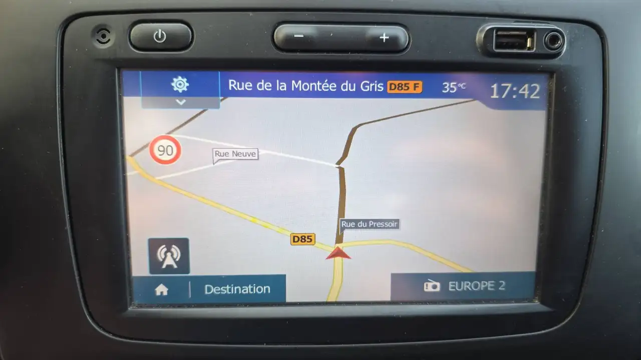 Dacia Duster — photo 13