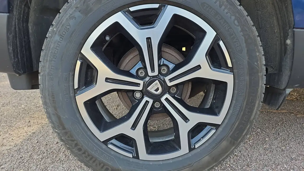 Dacia Duster — photo 16