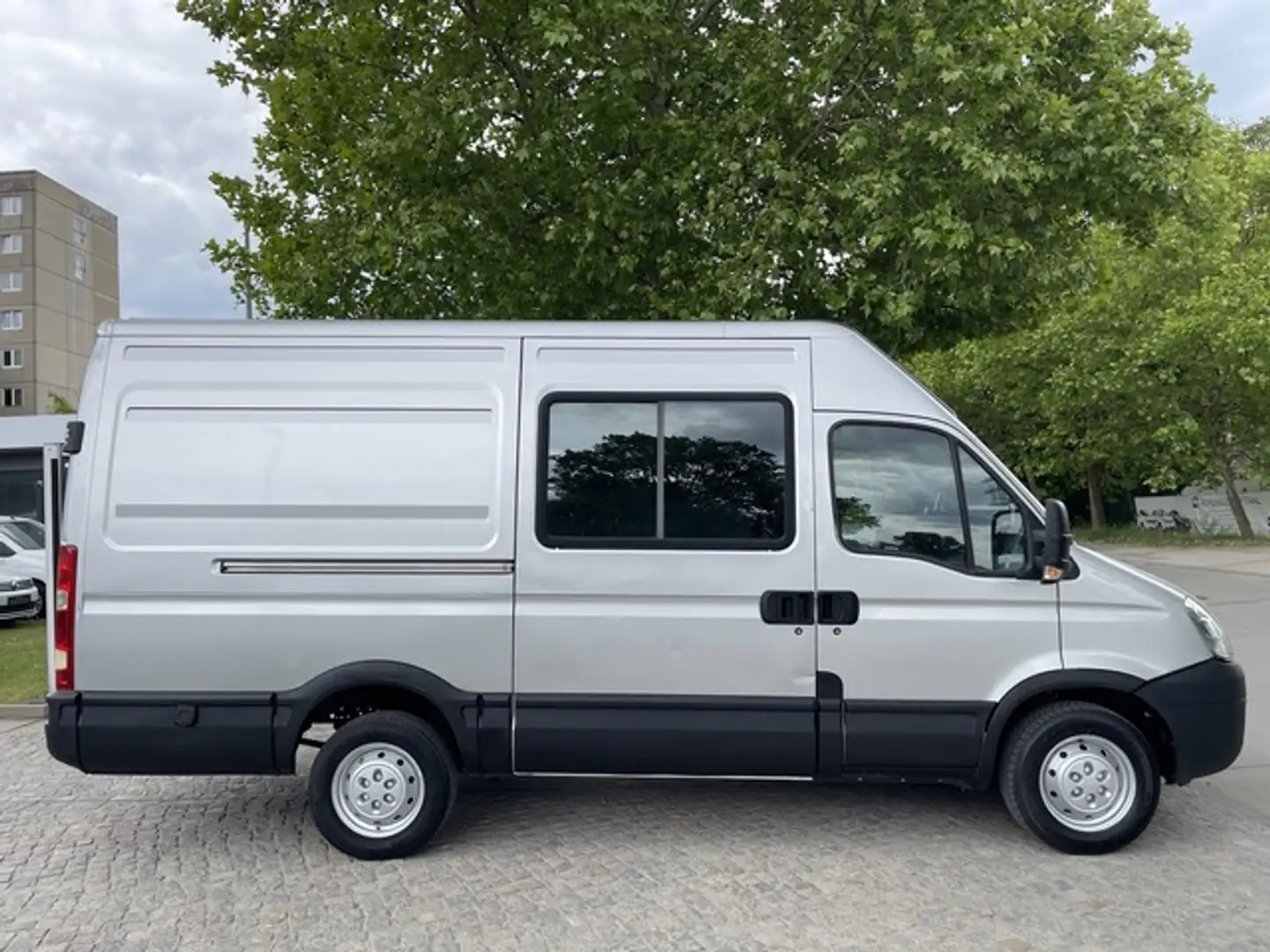 Iveco Daily 35 S 12 Hochdach 3300 L2H2 *WEBASTO*AHK*RFK* Blanco - 2
