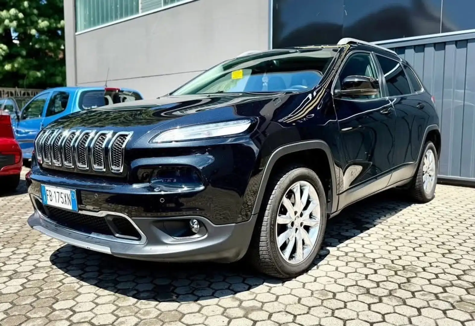 Jeep Cherokee Cherokee V 2.0 mjt II Limited 4wd active drive I Schwarz - 2