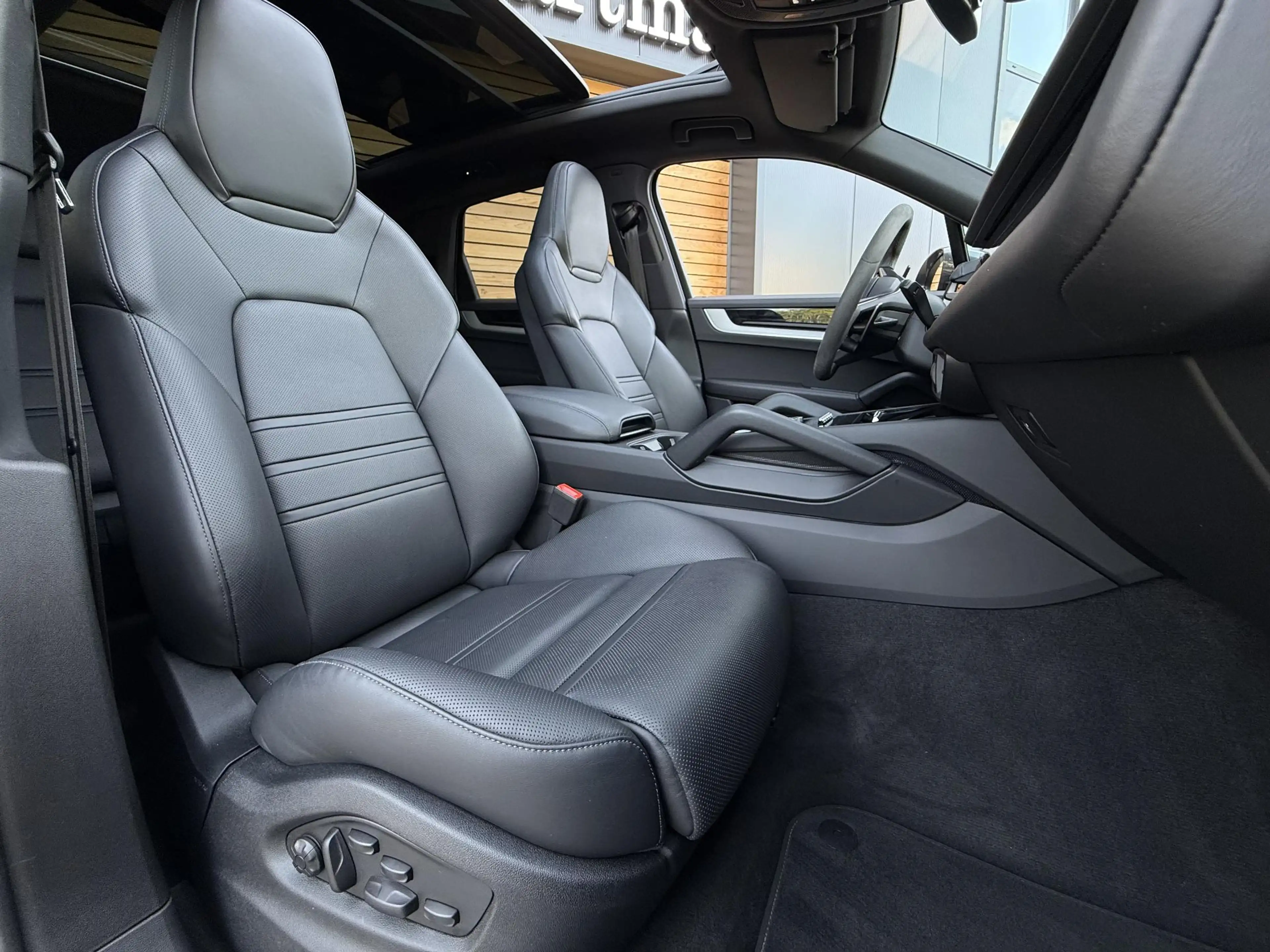 Porsche Cayenne 3.0 S E-Hybrid 4W-BESTURING|PASSENGER-DISPLAY|SPOR — photo 4