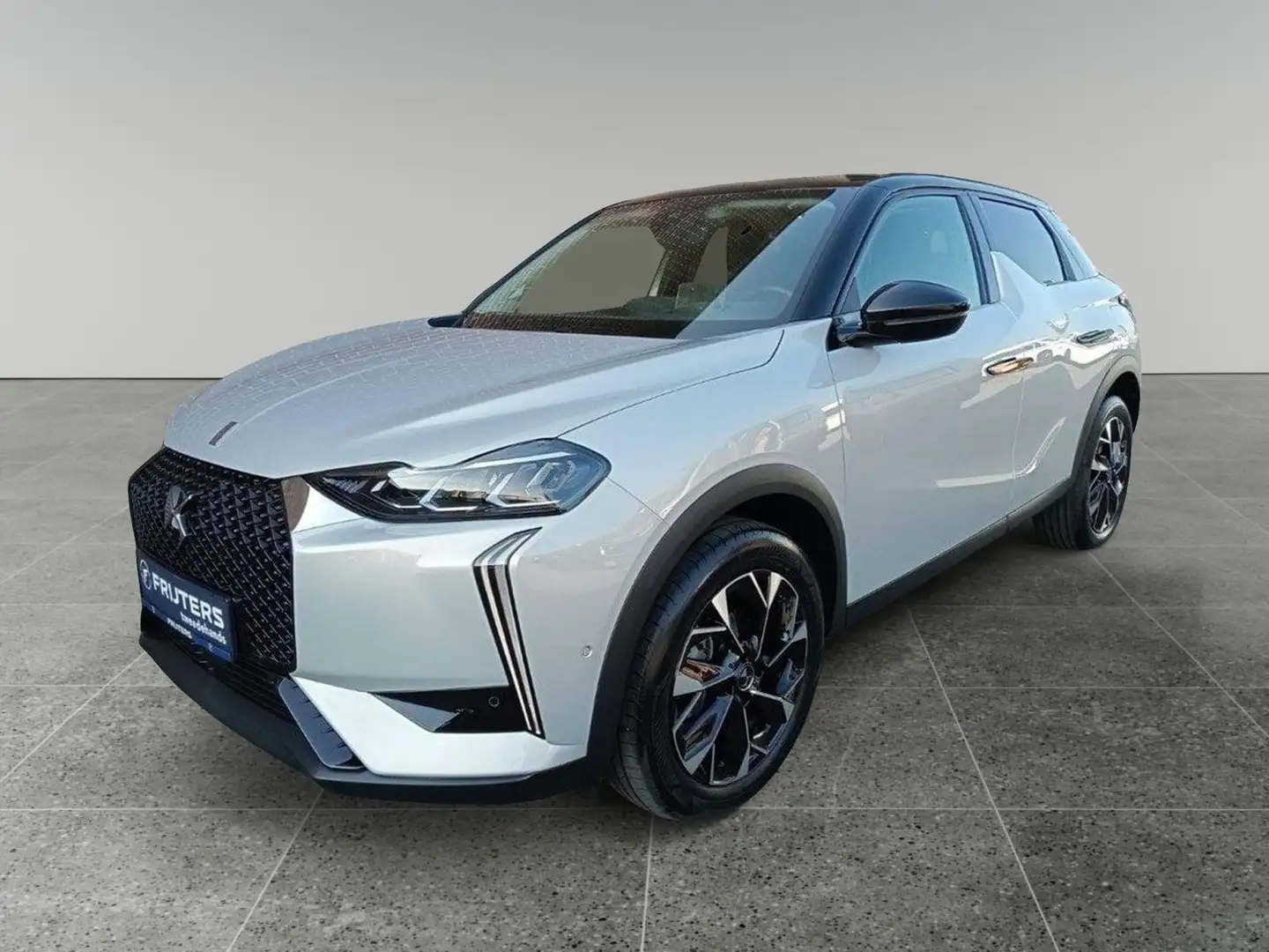 DS Automobiles DS 3 Rivoli 1.2 Benzine 130pk Gris - 1