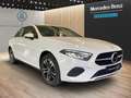 Mercedes-Benz A 250 e Limo *AHK*MBUX*NAVI*STHZ*LED*KAMERA* Bílá - thumbnail 2