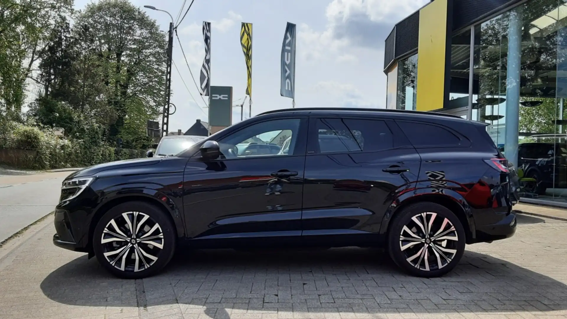 Renault Espace VI 1.2 E-TECH Hybrid 200 Iconic 7sz (EU6e) Zwart - 2