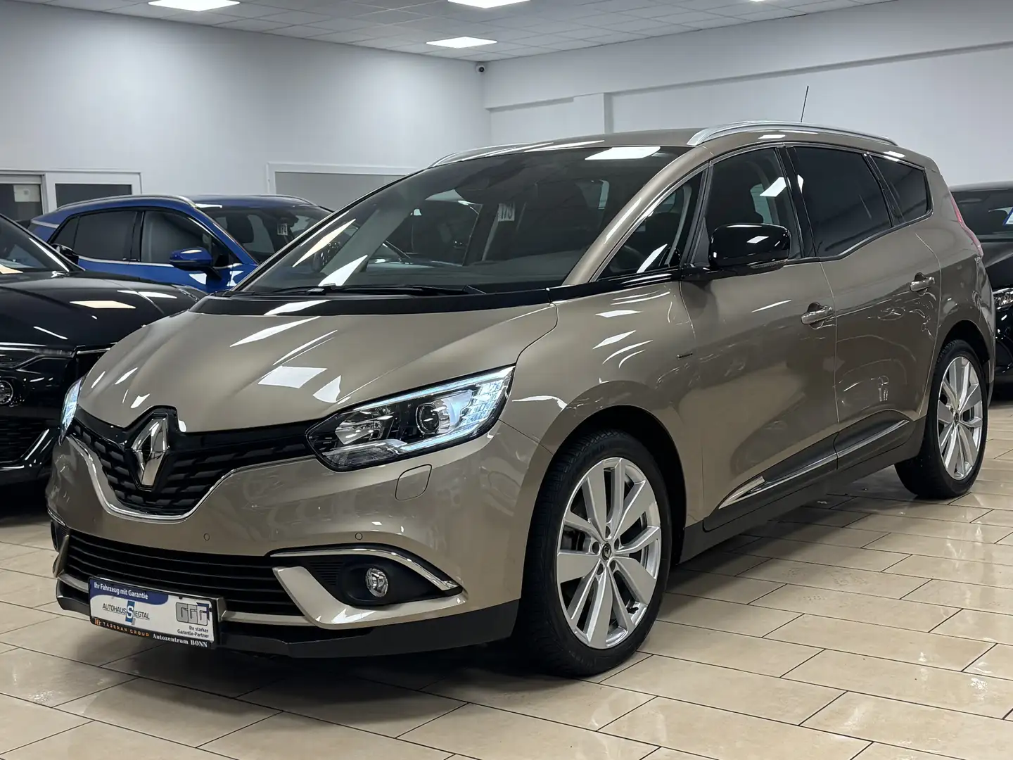 Renault Grand Scenic Grand Limited SHZ*R-Cam*PDC*BT*1H*Navi* Or - 1