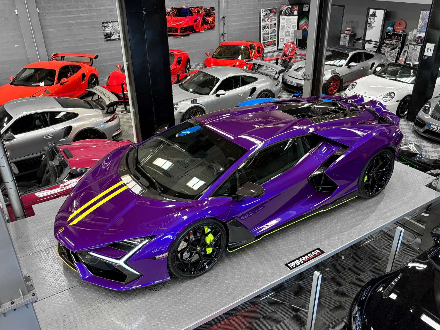 Lamborghini Revuelto