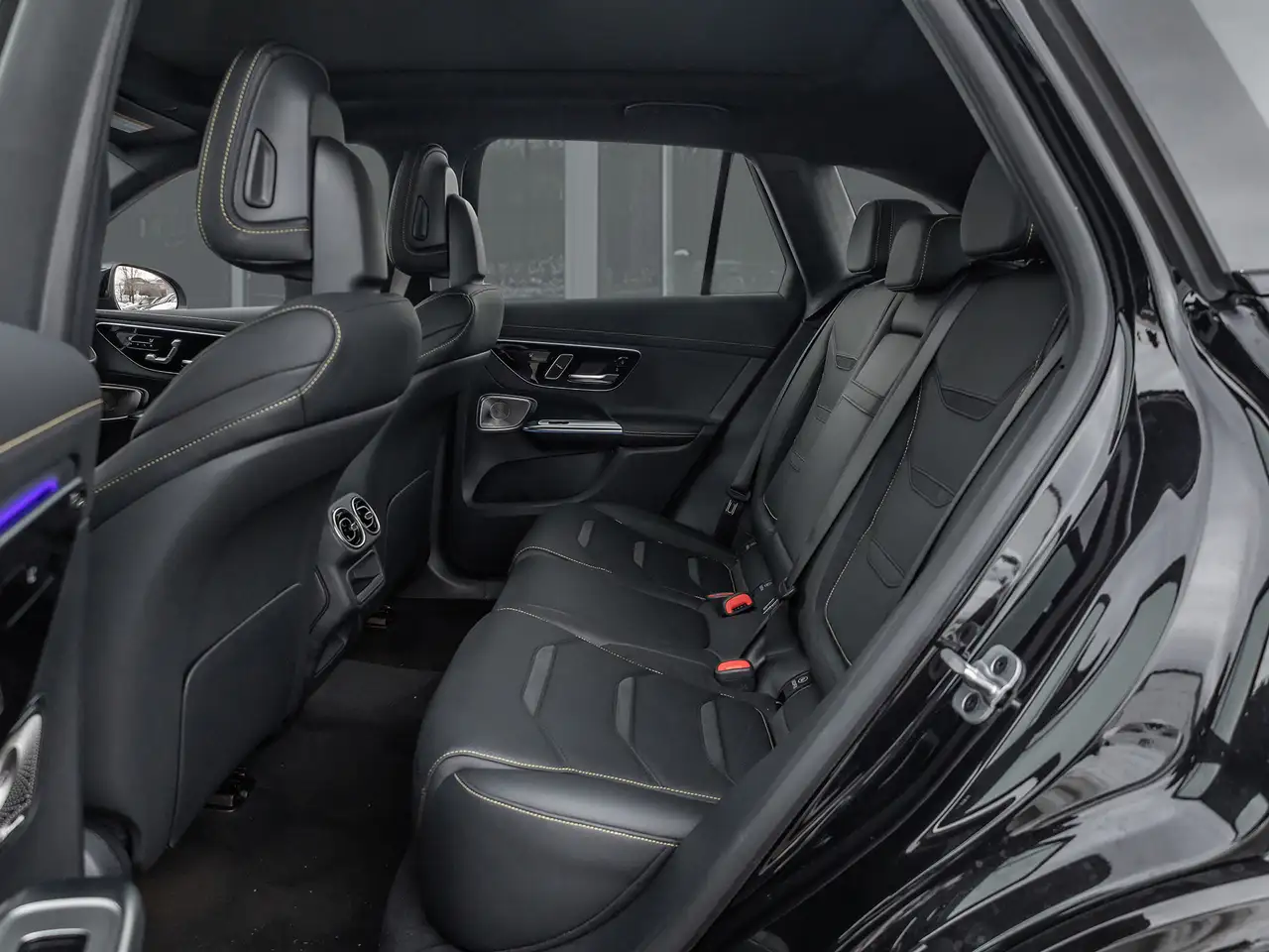 Mercedes-Benz GLC снимка Mercedes-Benz GLC