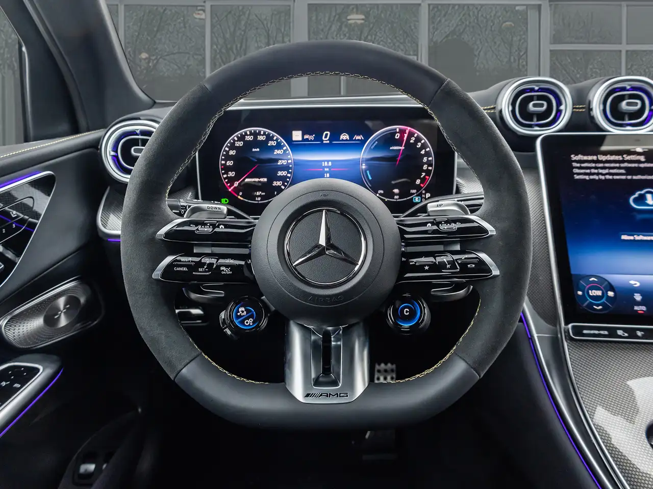 Mercedes-Benz GLC снимка Mercedes-Benz GLC
