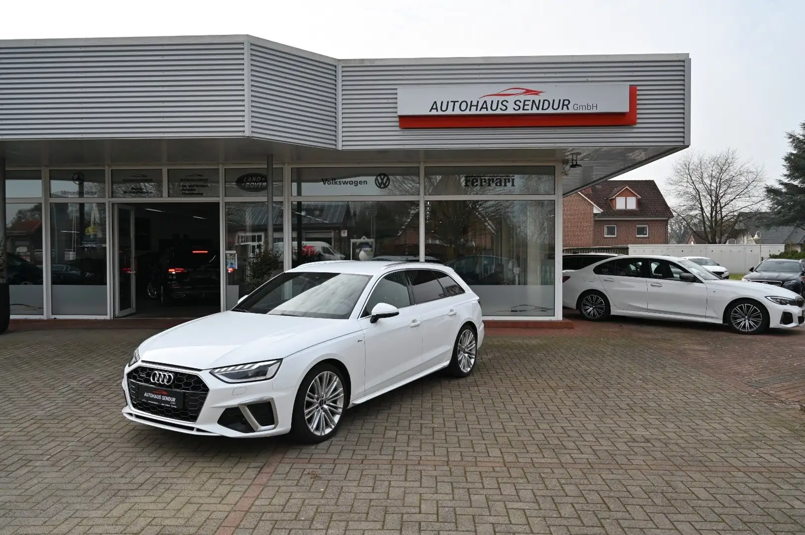 Audi A4 Avant 40 TDI quattro S line / AHK / 1.HAND Weiß - 1