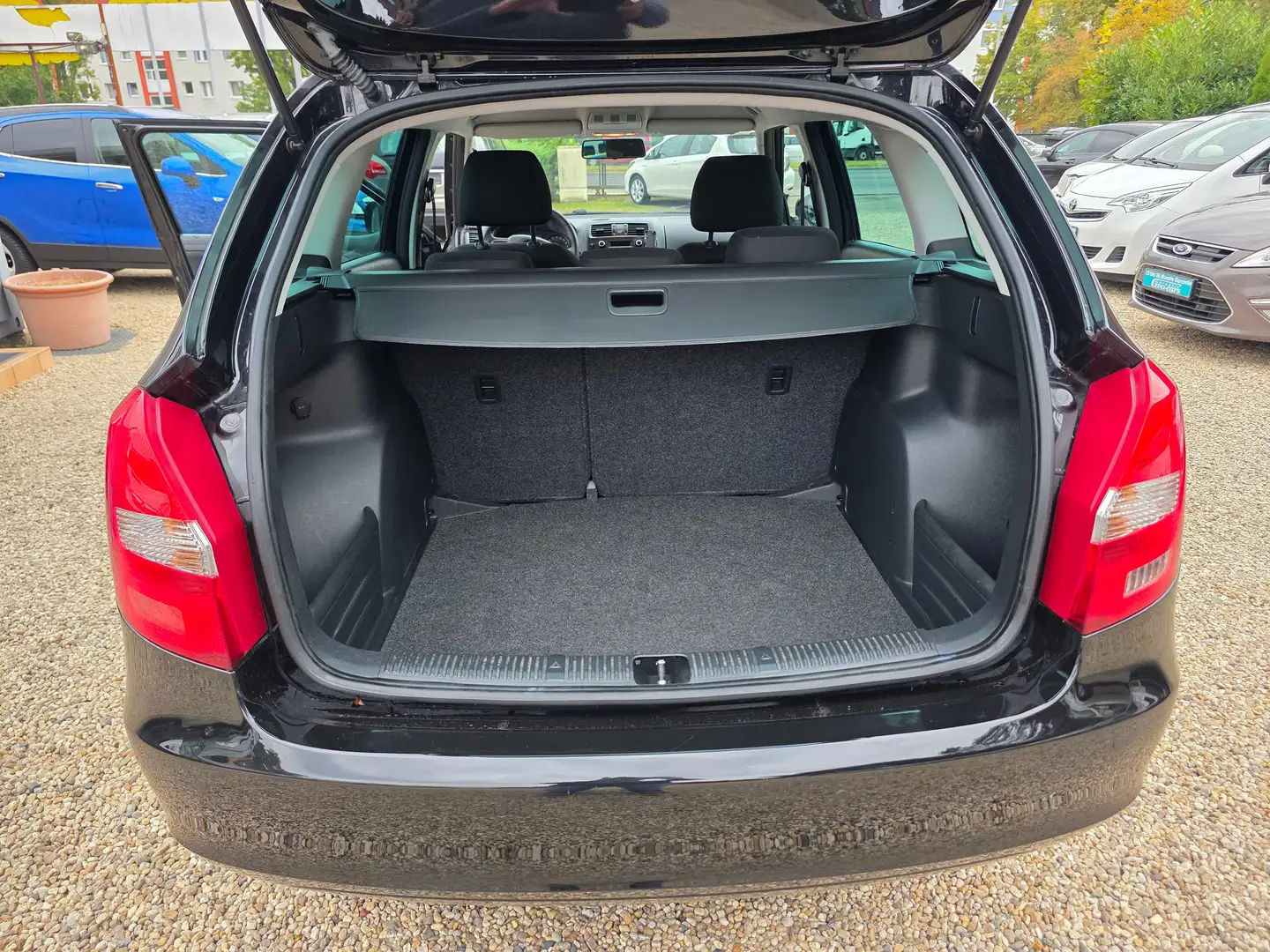 Skoda Fabia Fabia 1.2 TSI Combi DSG Fresh*1.Hand*Autom*PDC* Noir - 1