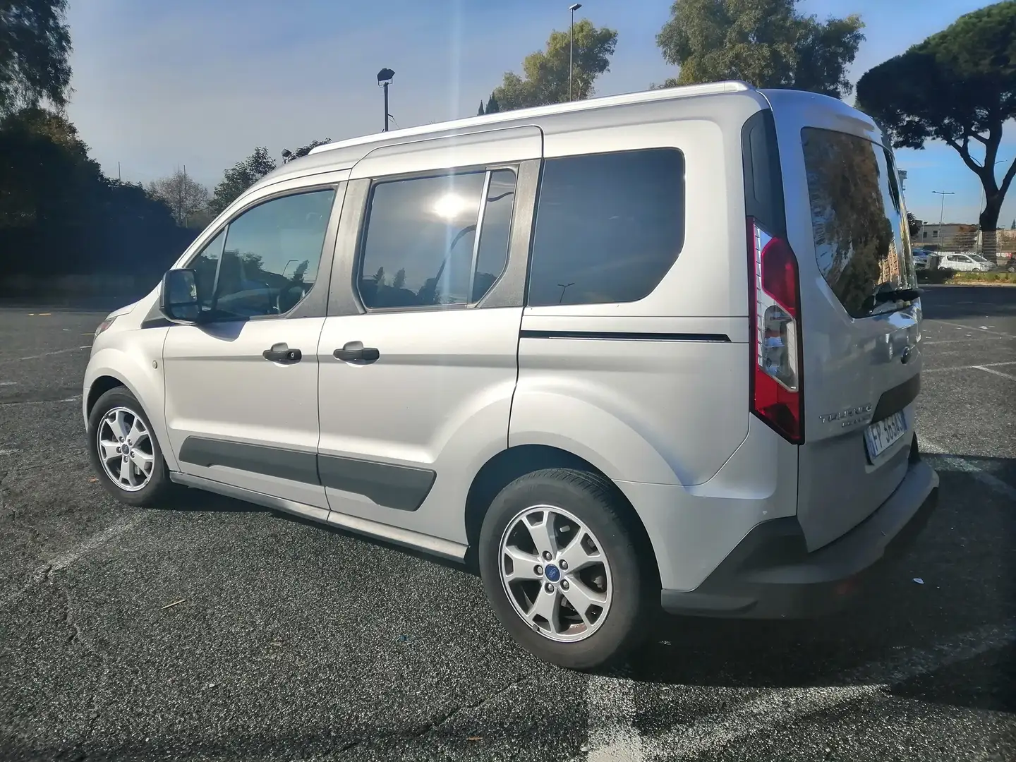 Ford Tourneo Connect Argento - 2