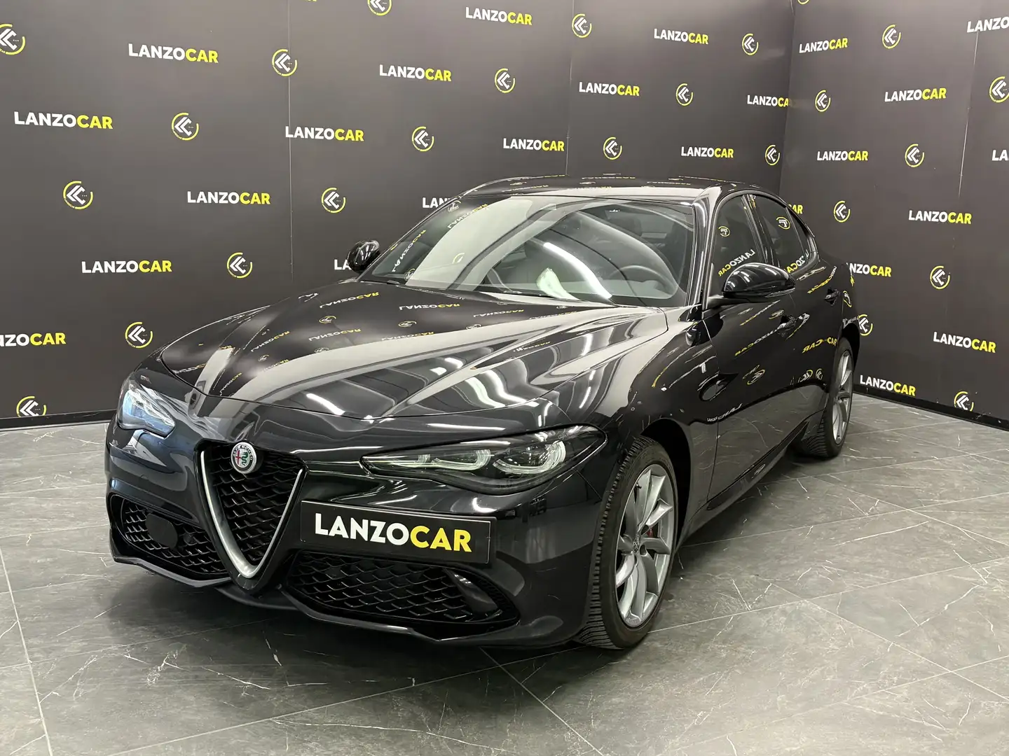 Alfa Romeo Giulia 2.0 TI 280CV Q4*PELLE*MY24*BLACK* Negro - 1