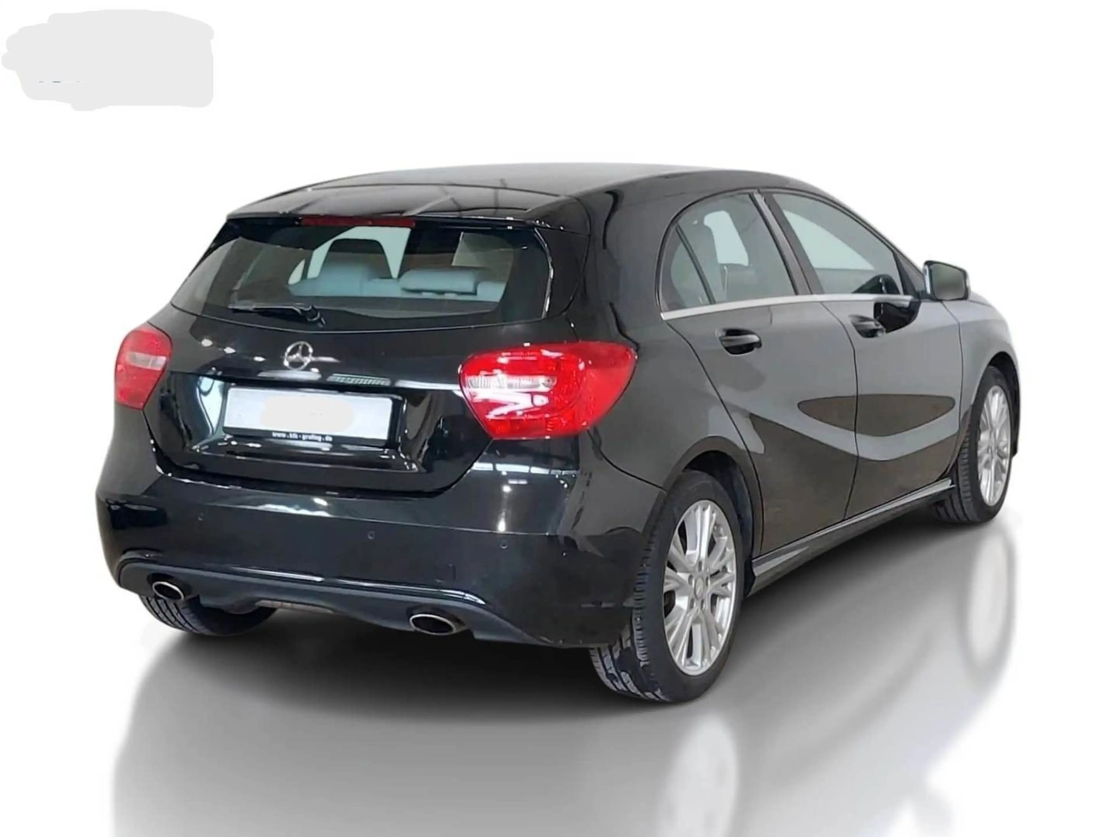 Mercedes-Benz A 180 A180 CGI BlueEfficiency/NAVI/SHZ/TEILLEDER/ACC — photo 4
