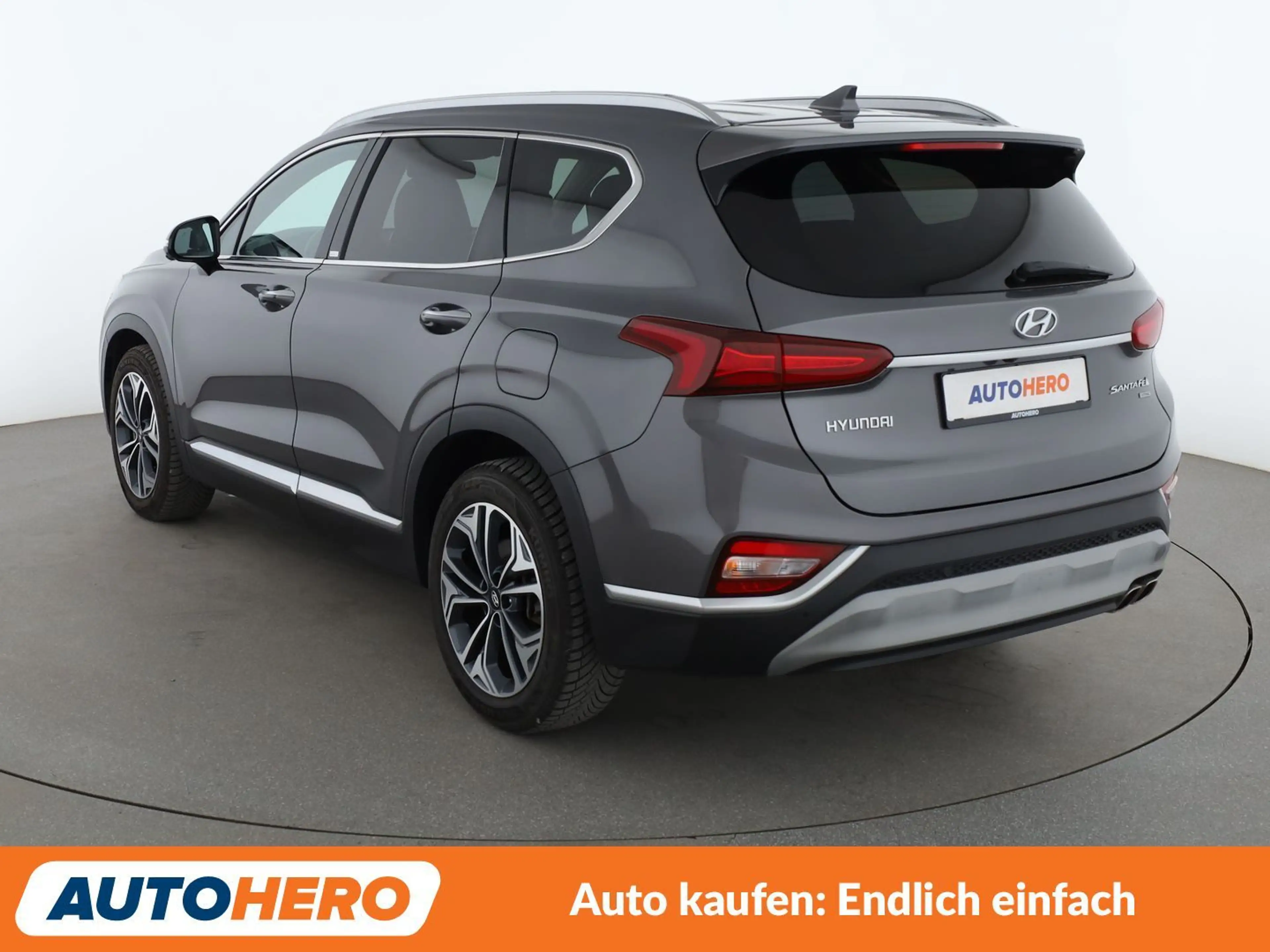 Hyundai SANTA FE 2.2 CRDi Premium 4WD Aut.*NAVI*CAM* — photo 4