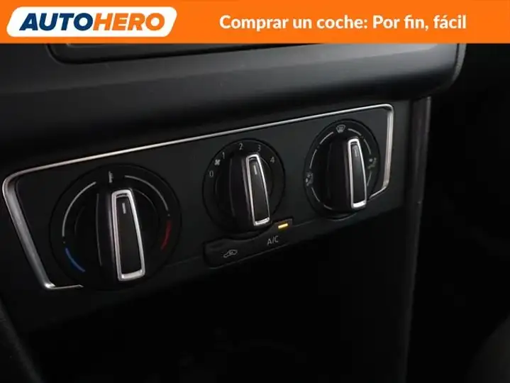 Volkswagen Polo 2015, foto 24
