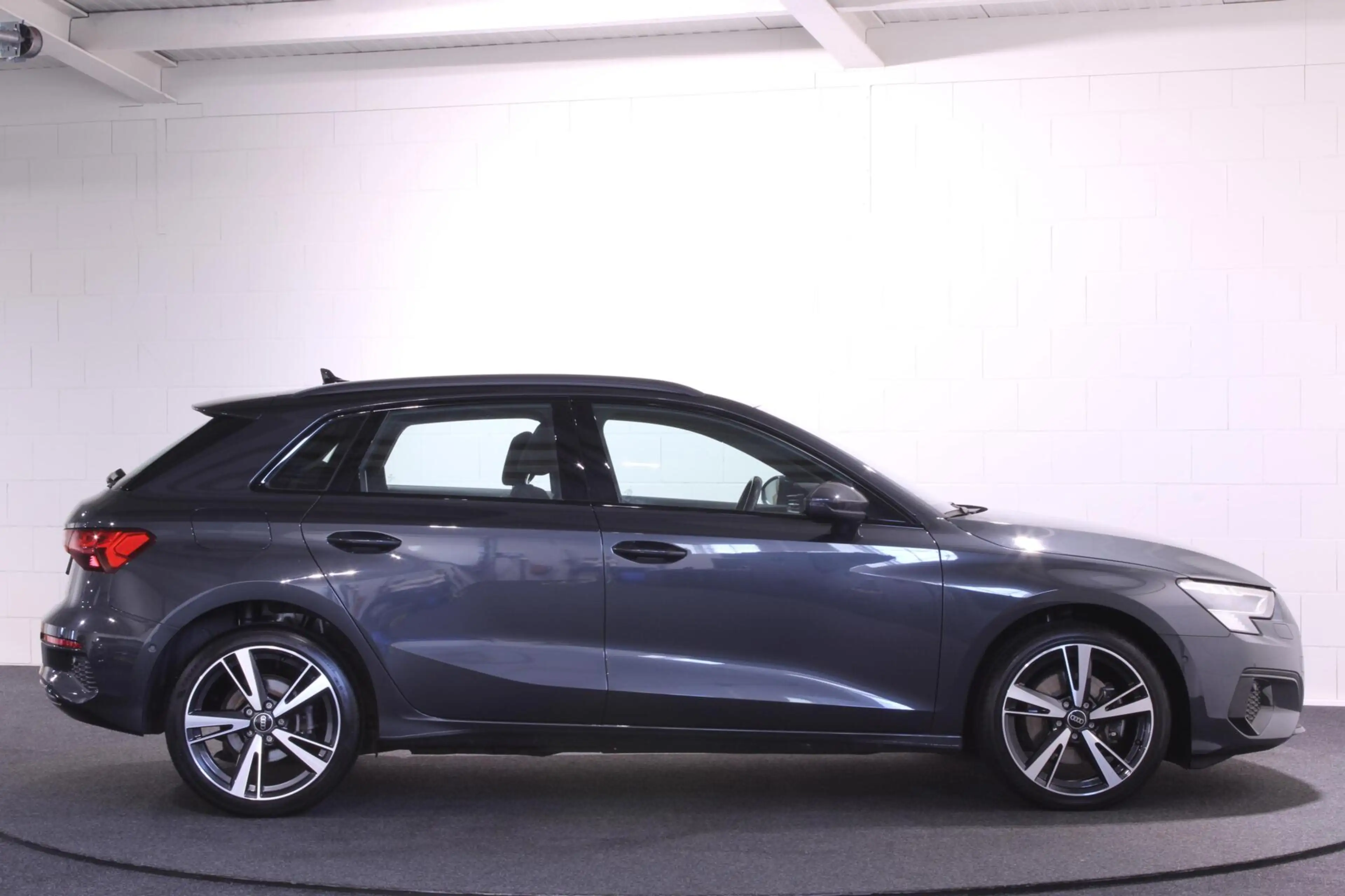 Audi A3 Sportback 40 TFSIe Advanced | MATRIX | CAMERA | — photo 4
