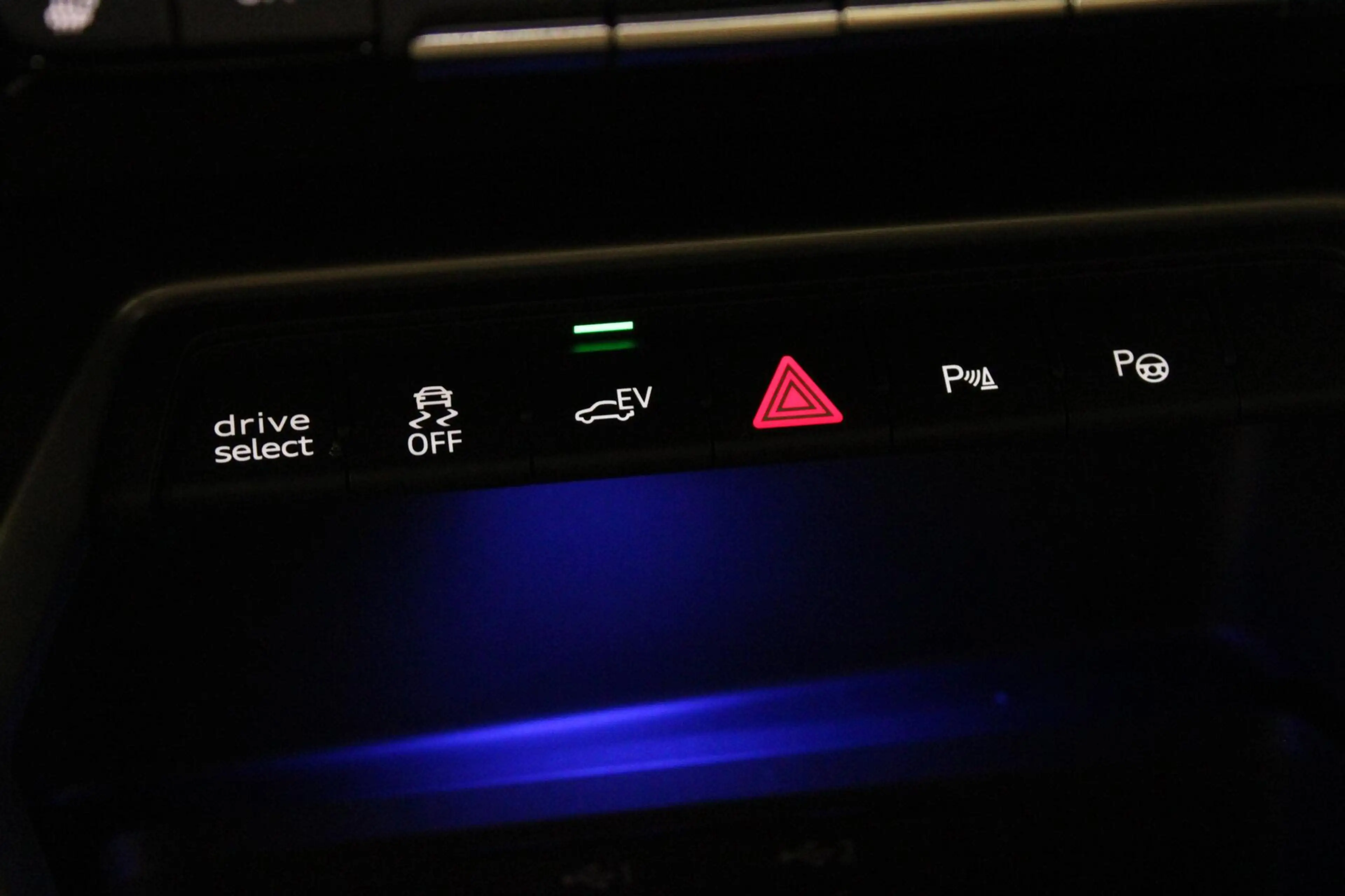 Audi A3 Sportback 40 TFSIe Advanced | MATRIX | CAMERA | — photo 17