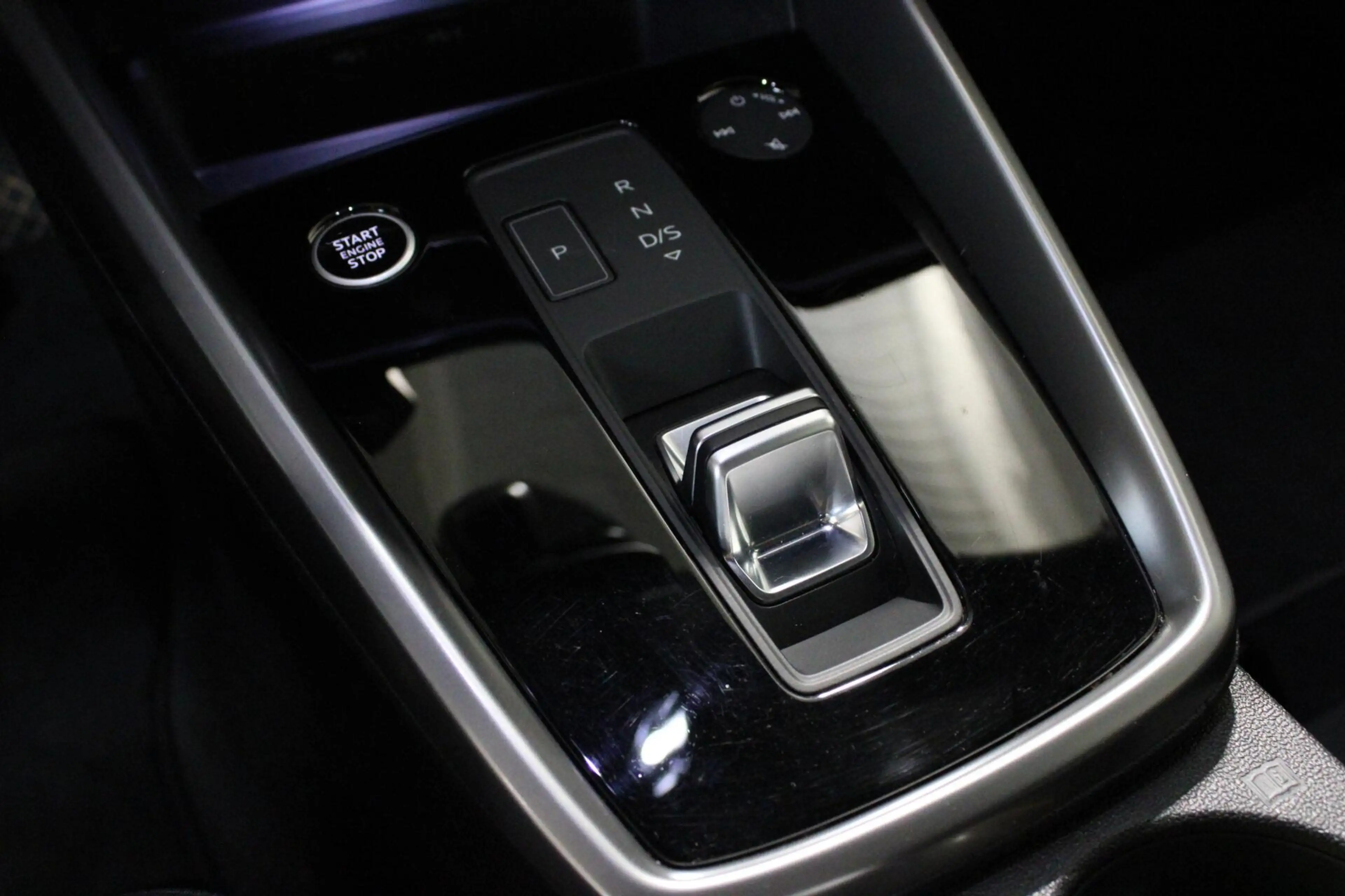 Audi A3 Sportback 40 TFSIe Advanced | MATRIX | CAMERA | — photo 18