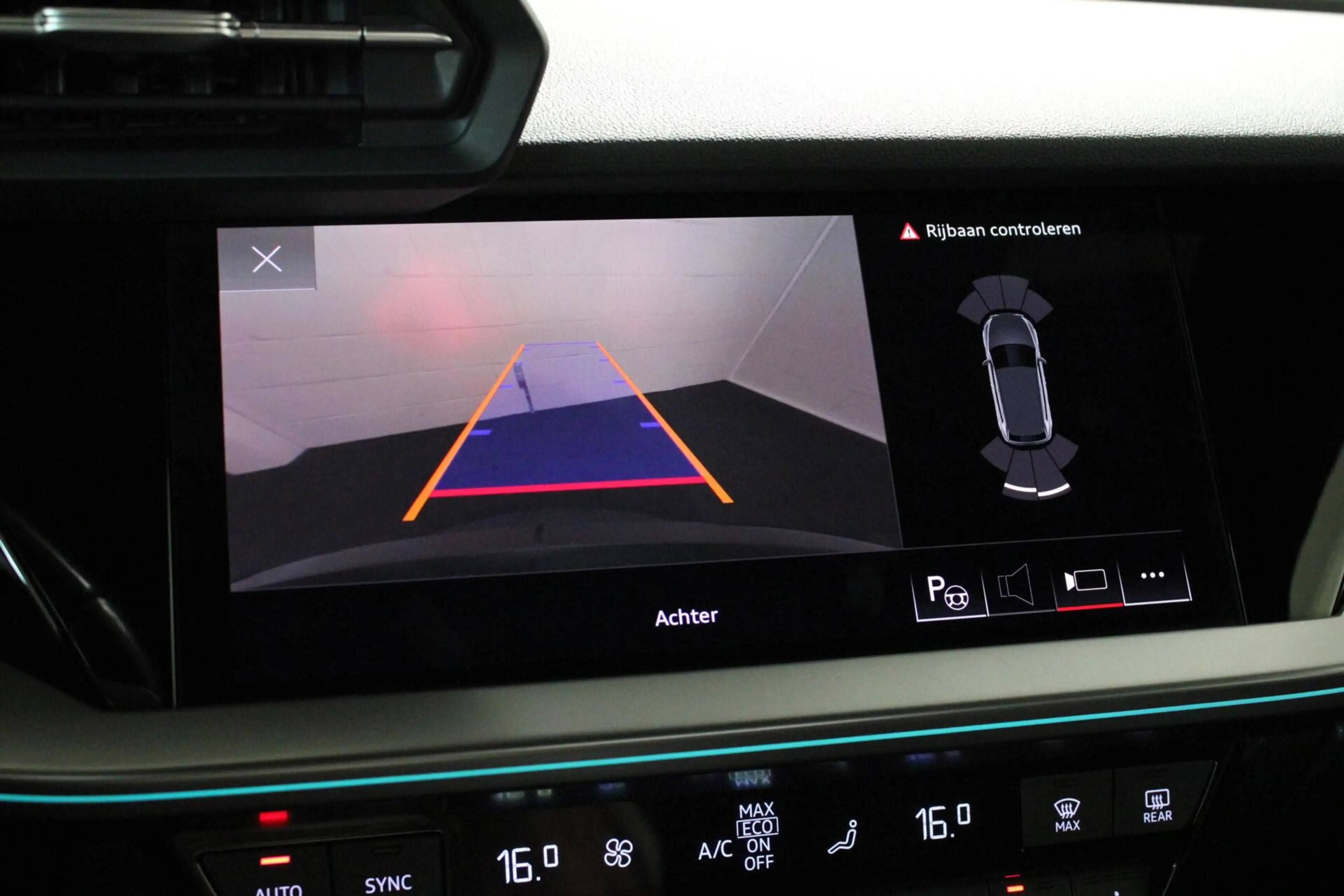 Audi A3 Sportback 40 TFSIe Advanced | MATRIX | CAMERA | — photo 16