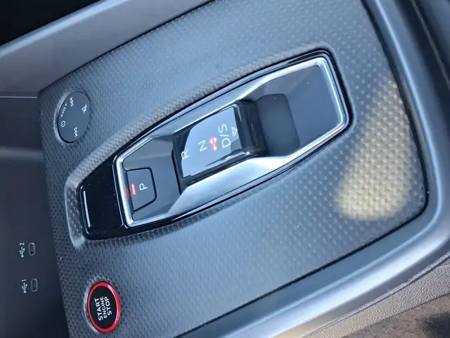 Audi RS3 view 11
