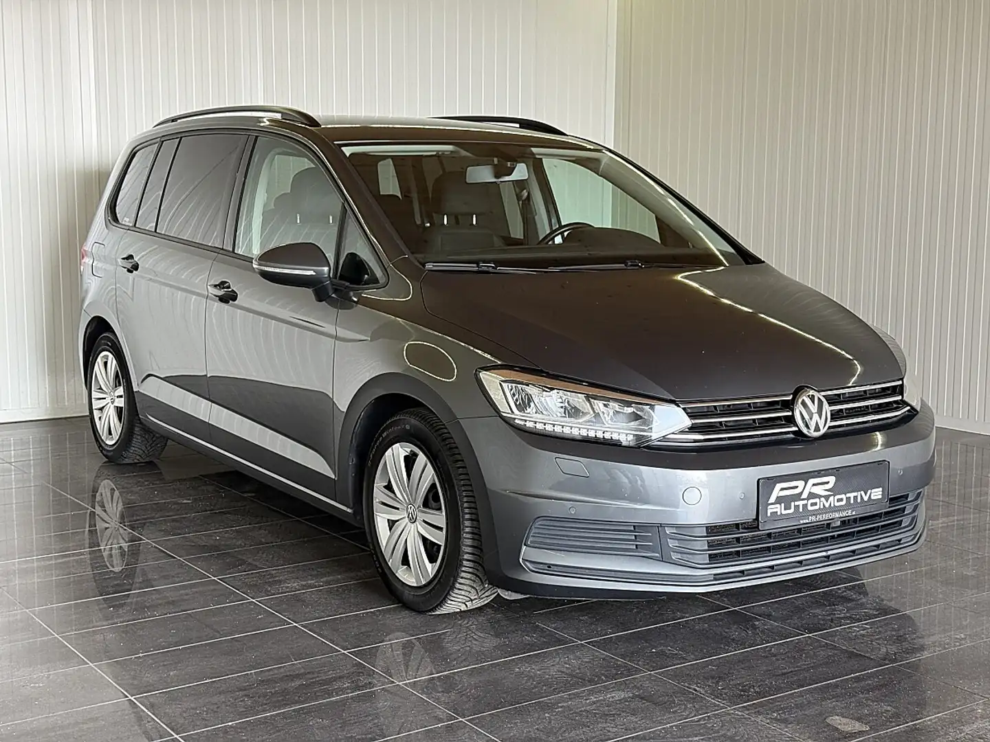 Volkswagen Touran Comfortline 1,6 SCR TDI ACC*MASSAGE*ALCANTARA*L... Grau - 2