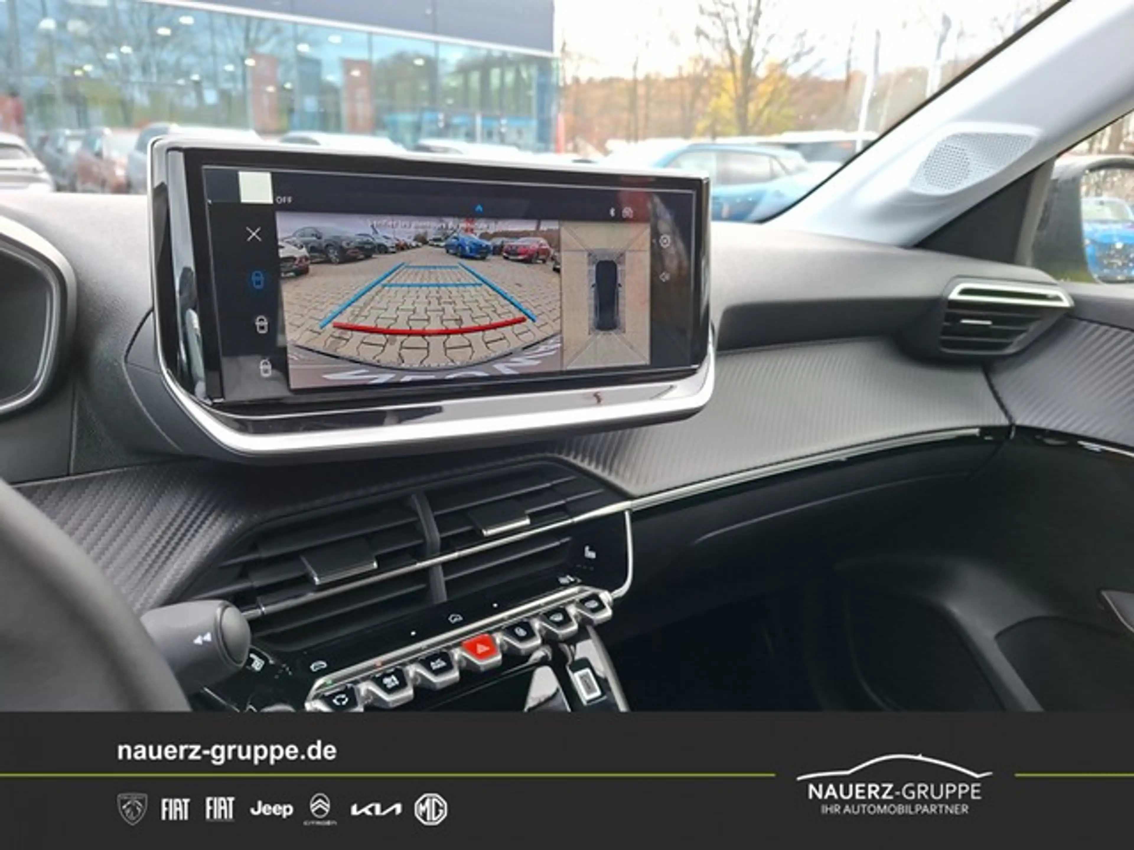 Peugeot 208 Hybrid 110 e-DCS6 Allure — photo 13