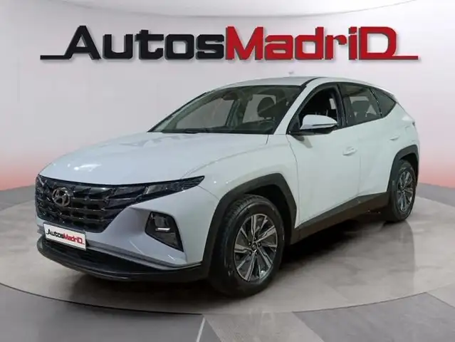 Hyundai Tucson view 3