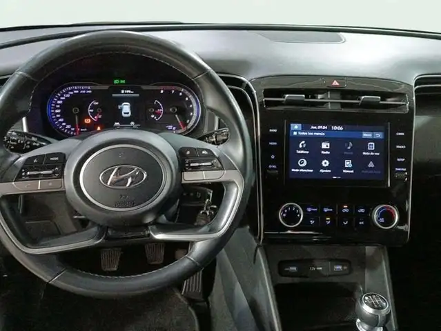 Hyundai Tucson view 12