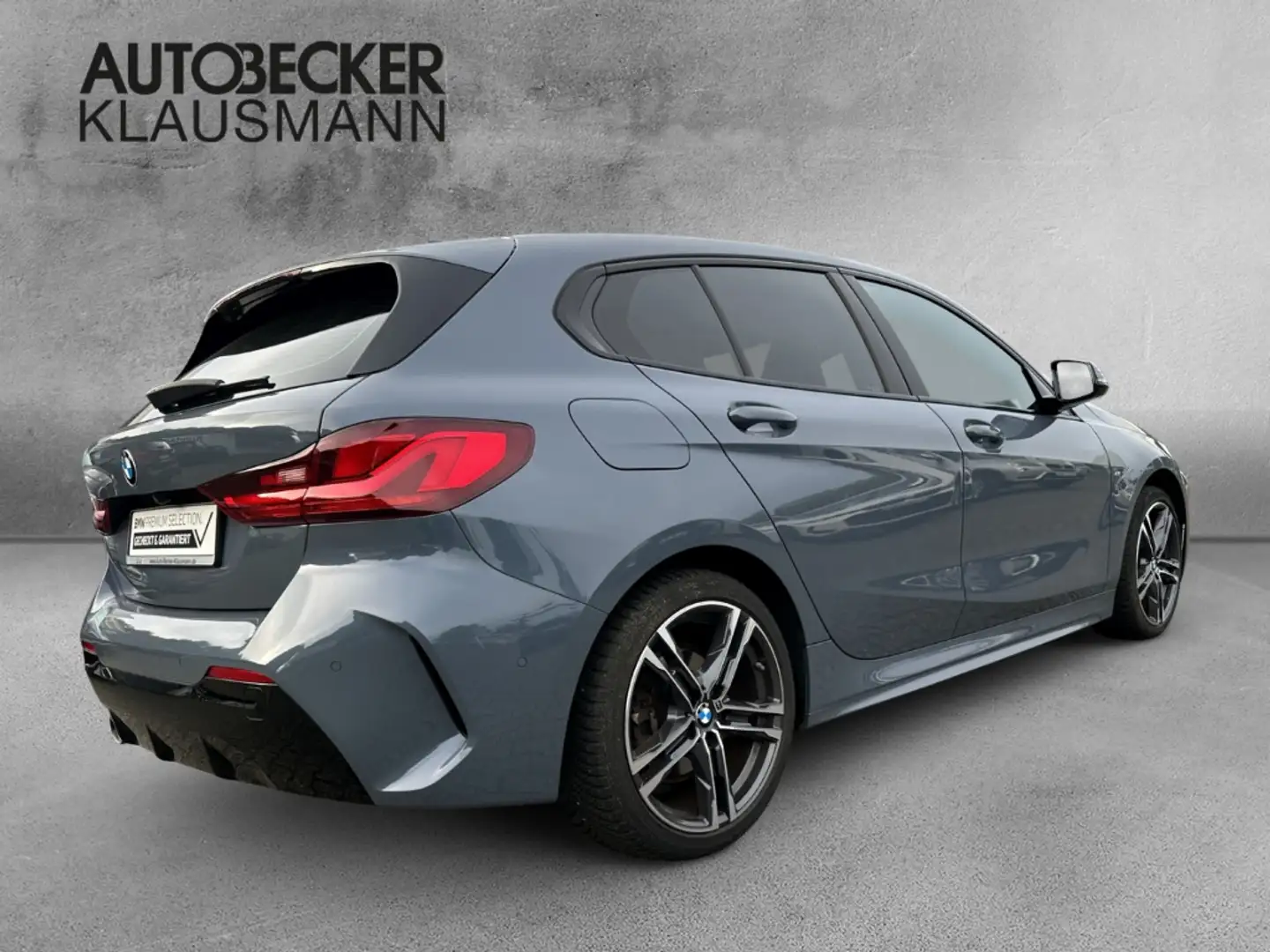 BMW 118 i M Sport AUTOMATIK LC PROF NAVI LED PDC KAMERA Grau - 2