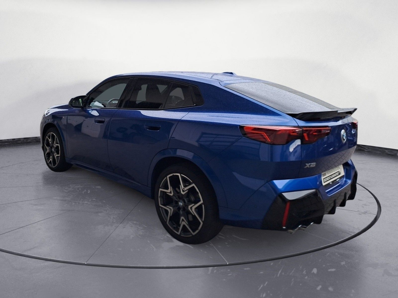 BMW X2 M35i xDrive Automatik mit Schaltwippen Navi T — photo 4