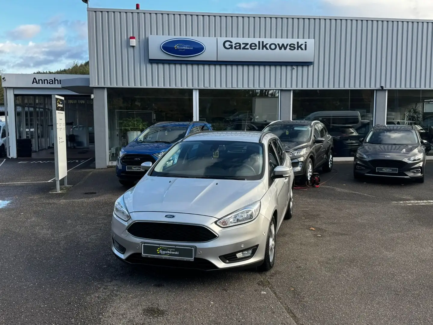 Ford Focus Turnier Trend 1.5 TDCi Silber - 1