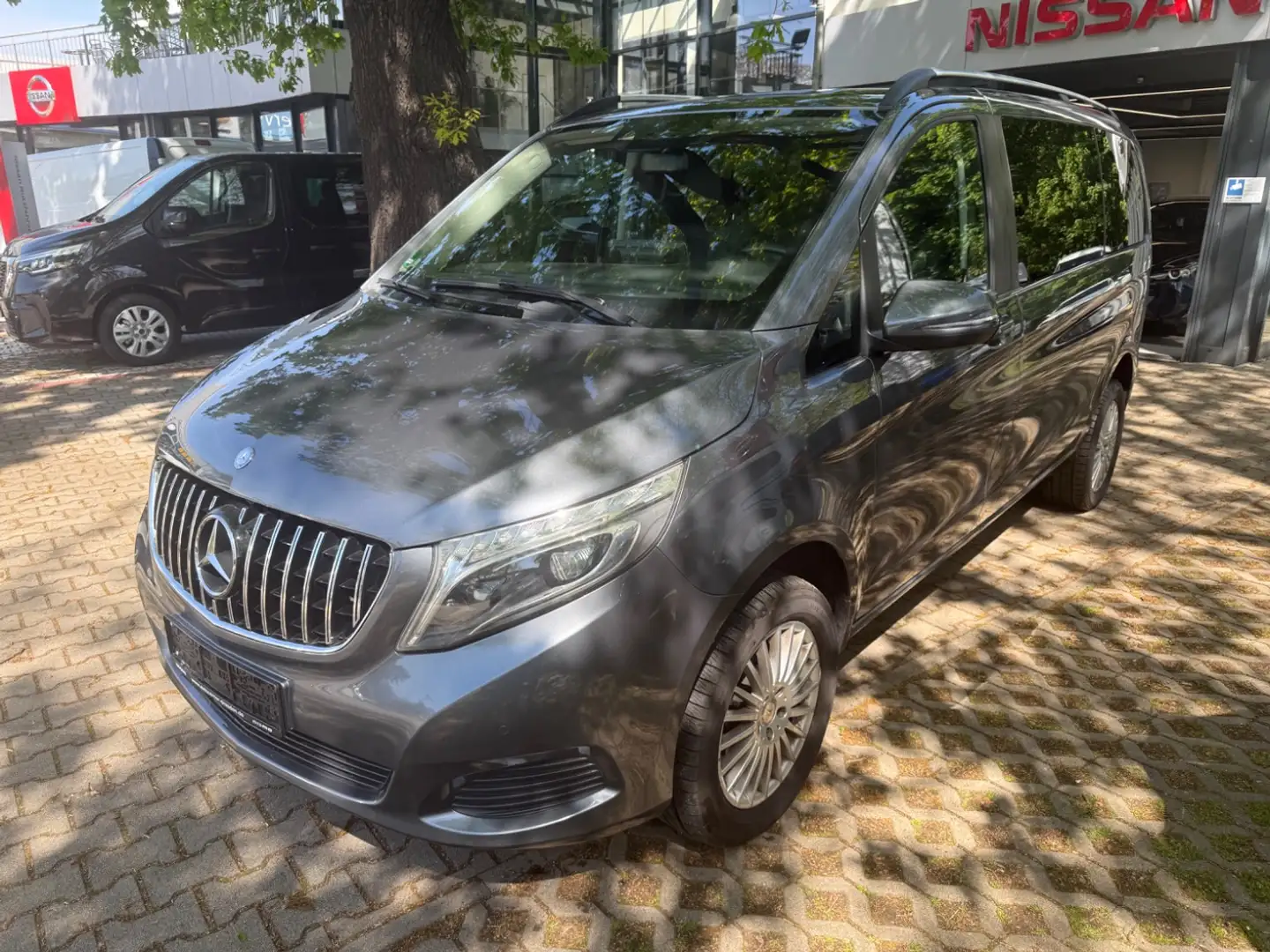 Mercedes-Benz V 250 CDI 4MATIC Navi Kam SpurW Klima 6-Sitzer Gris - 1