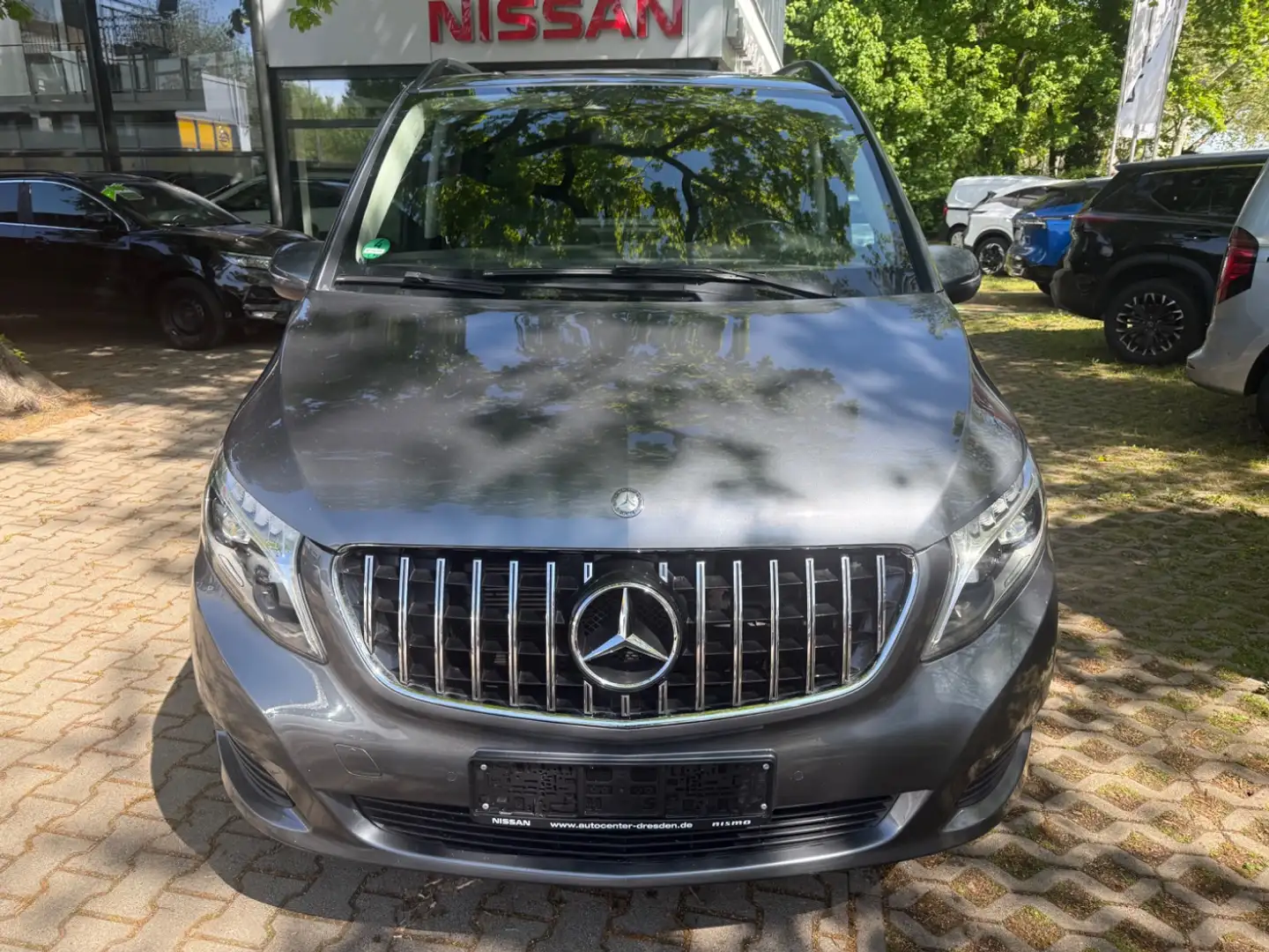 Mercedes-Benz V 250 CDI 4MATIC Navi Kam SpurW Klima 6-Sitzer Gris - 2