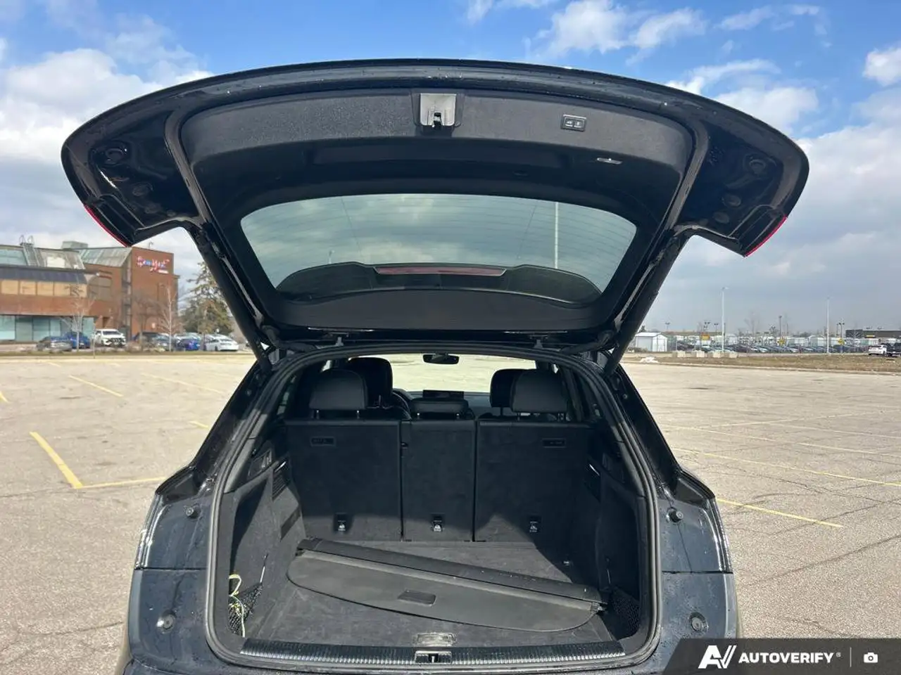 Audi SQ5 снимка Audi SQ5