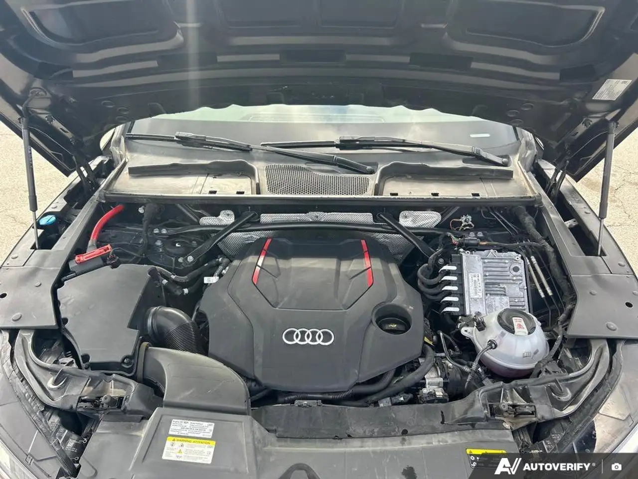 Audi SQ5 снимка Audi SQ5
