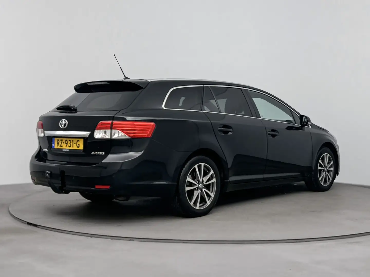 Toyota Avensis Wagon 1.8 VVTi Business Zwart - 2