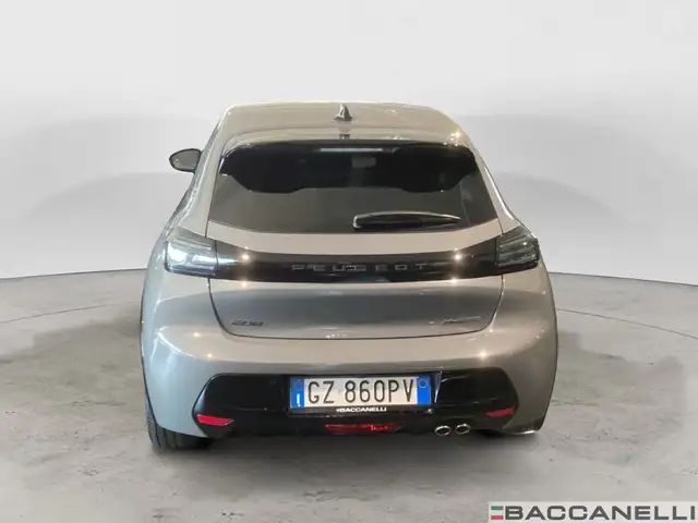 Peugeot 208 view 3