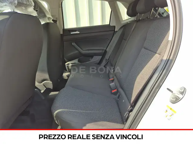 Volkswagen Polo view 7