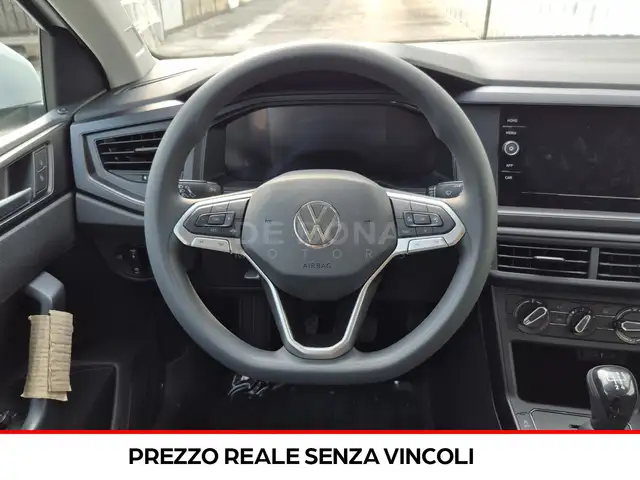 Volkswagen Polo view 9