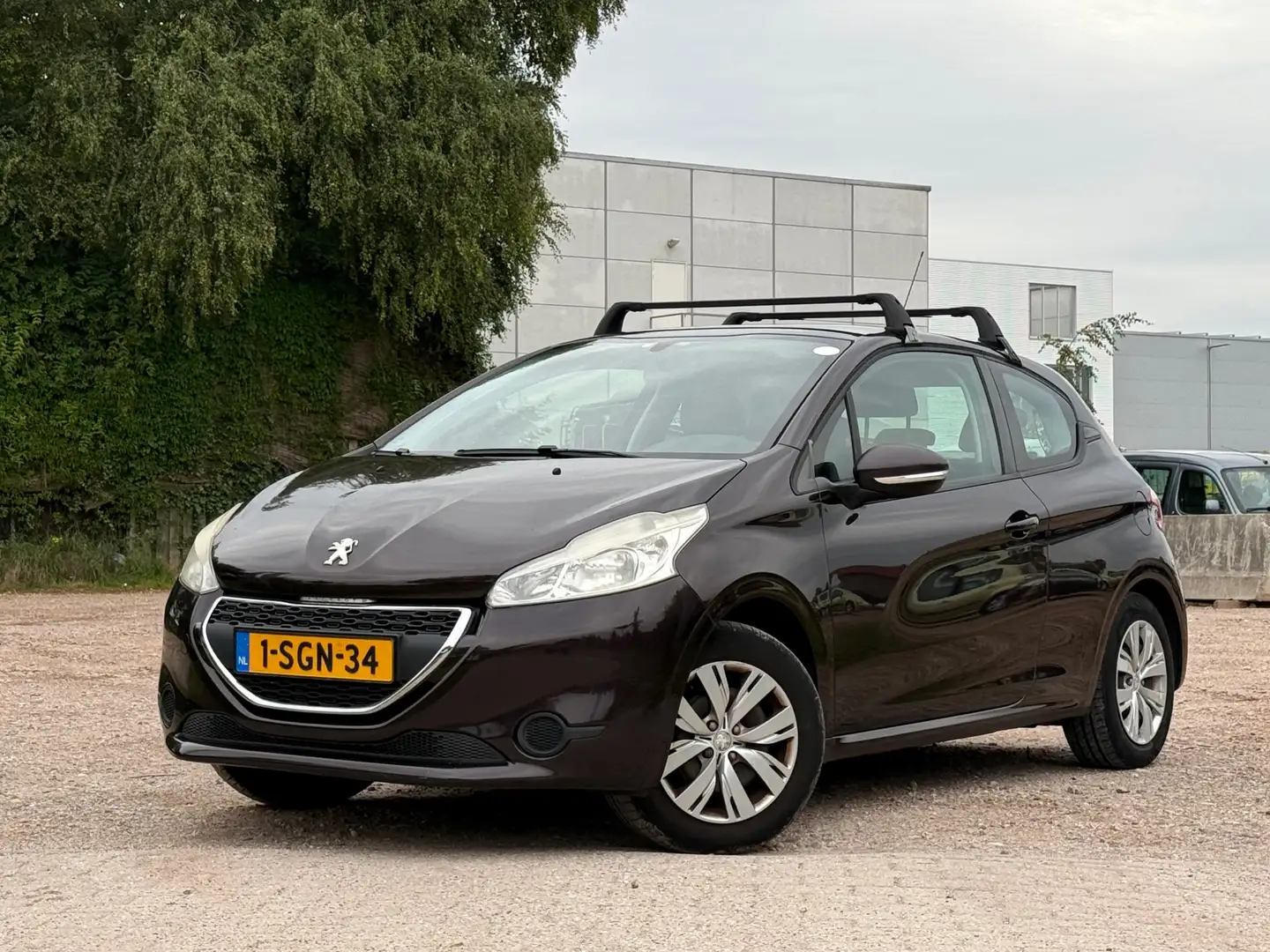 Peugeot 208 1.0 VTi Active Schwarz - 1