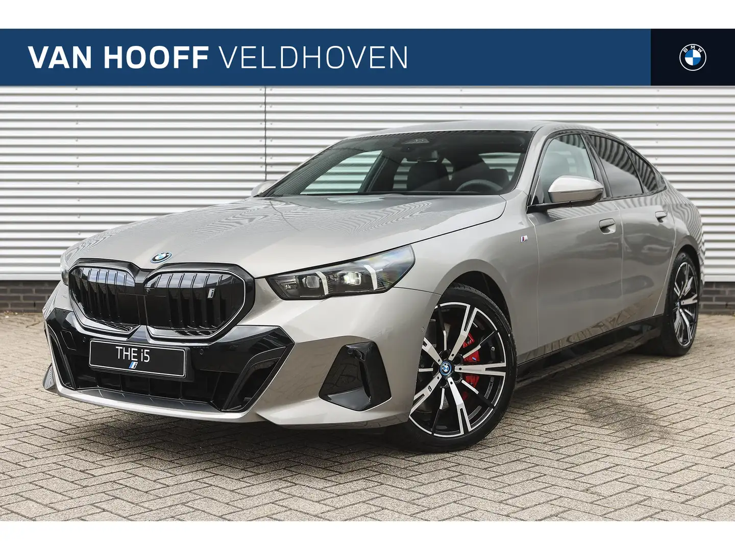 BMW i5 xDrive40 M Sport / Adaptief onderstel professional Grijs - 1