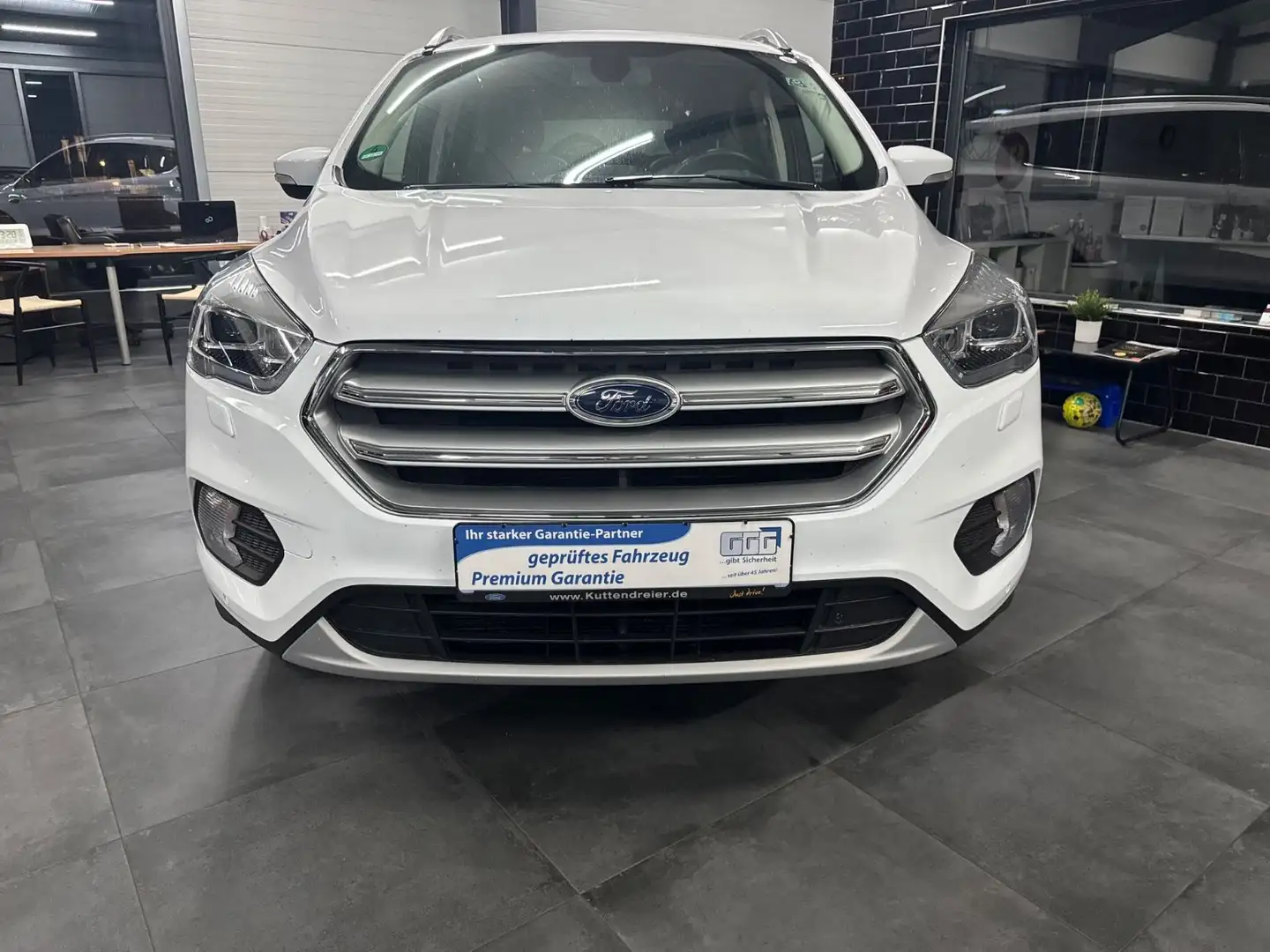 Ford Kuga Titanium Weiß - 2