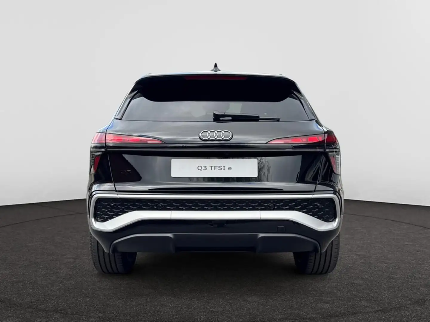 Audi Q3 SUV e-hybrid (PHEV) Audi Q3 SUV Corporate S e-hybrid  200 kW S tronic Noir - 2