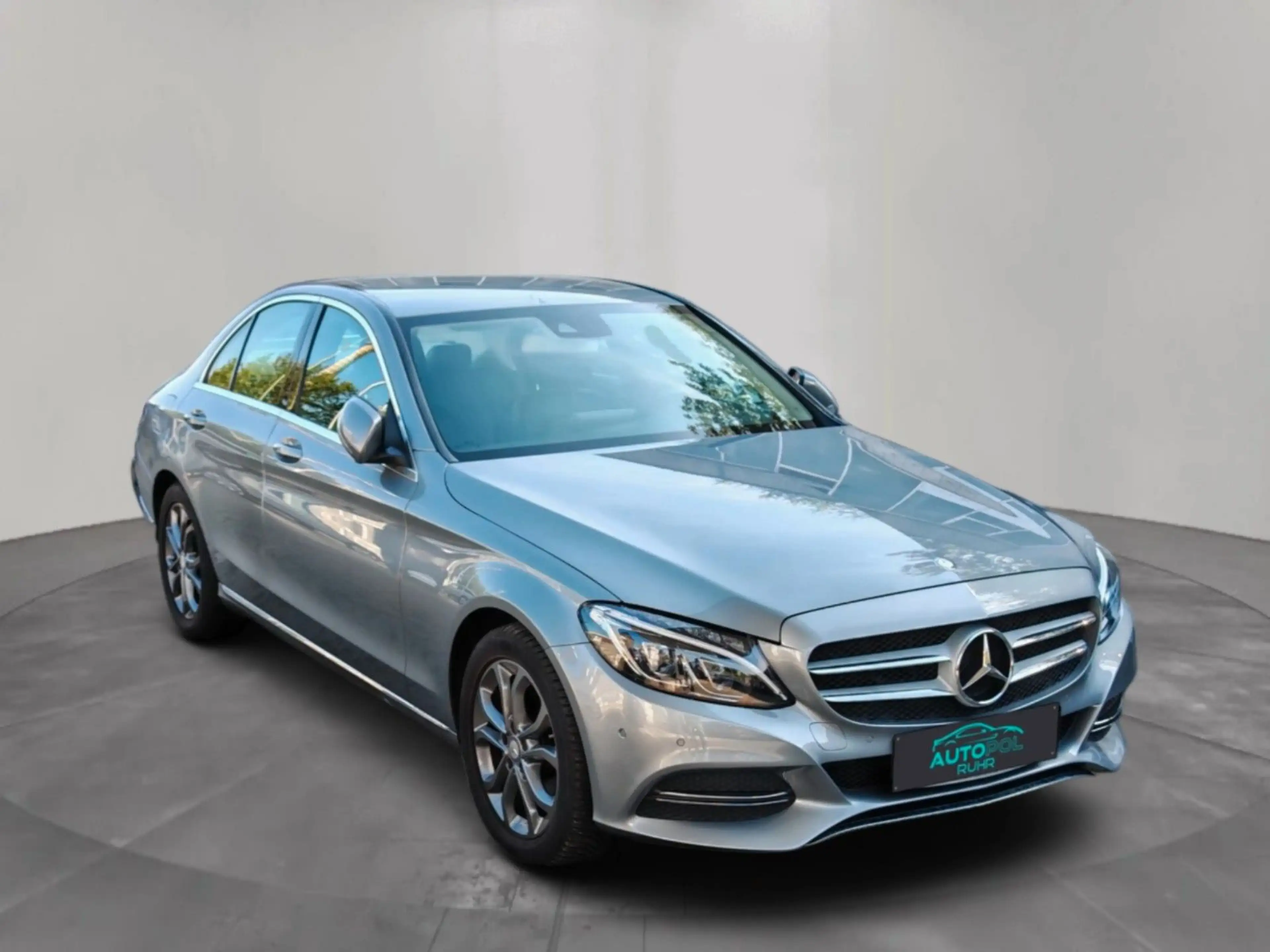 Mercedes-Benz C 200 CGI Avantgarde Comand LED PDC — photo 5