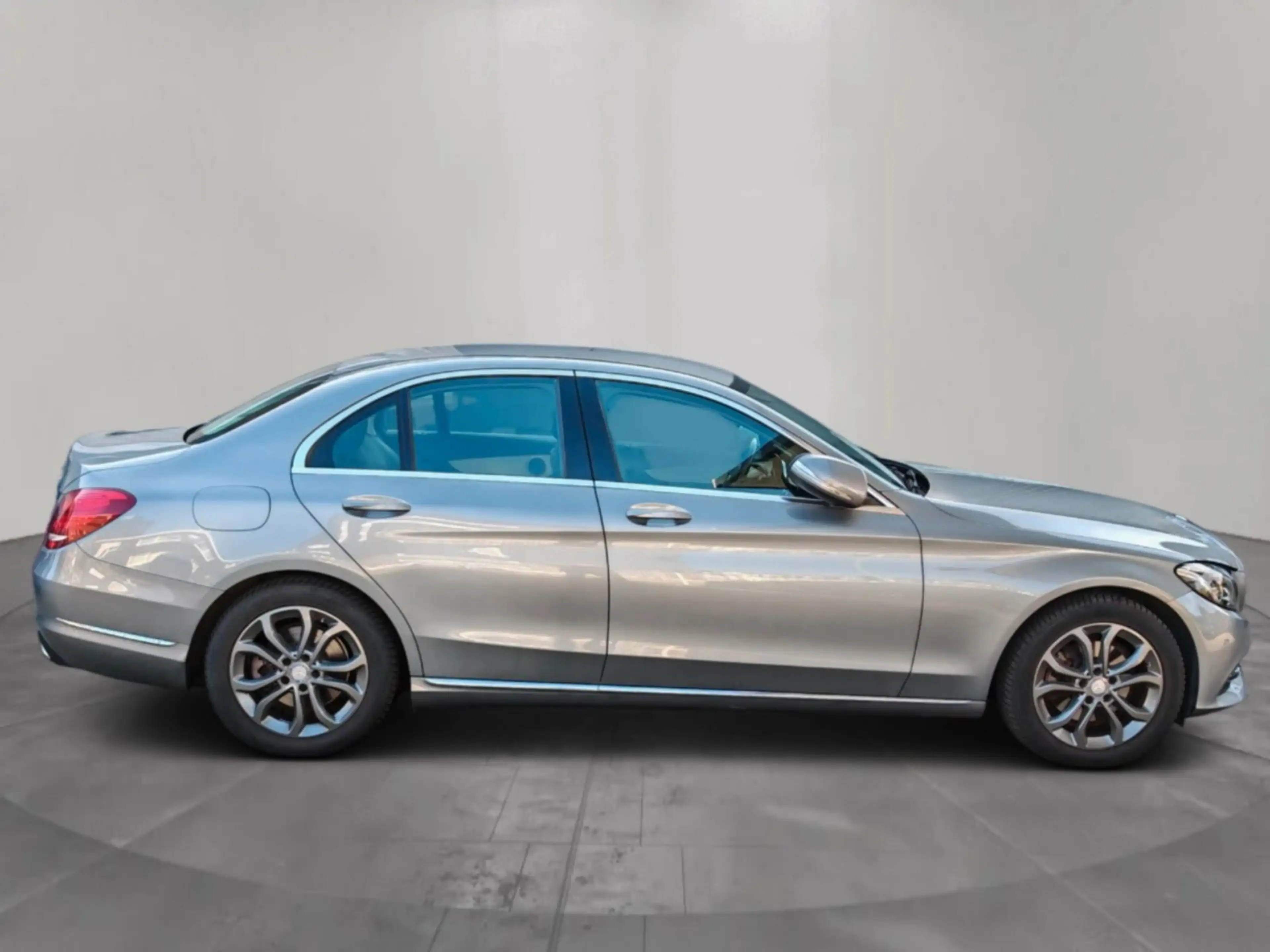 Mercedes-Benz C 200 CGI Avantgarde Comand LED PDC — photo 3