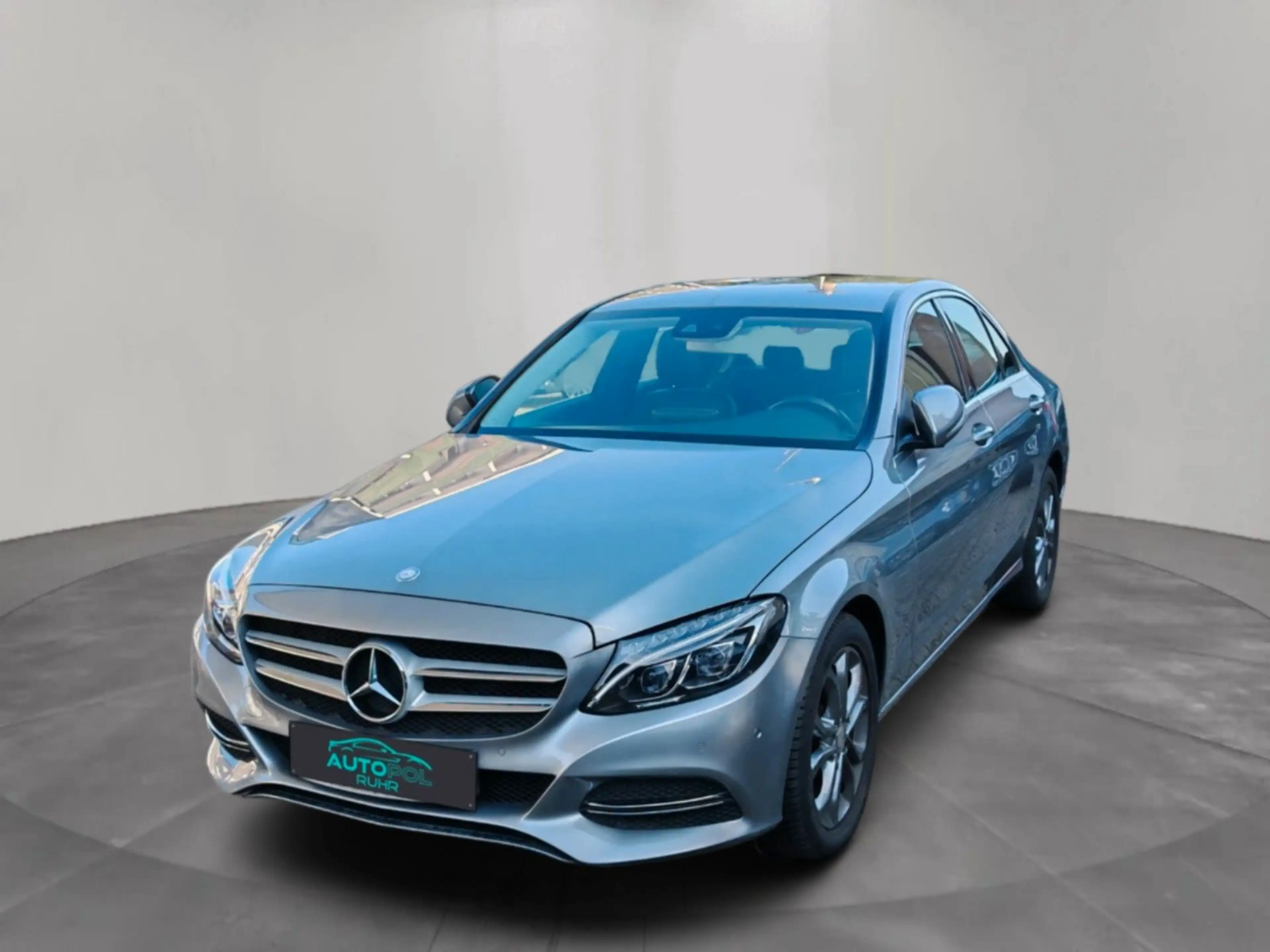 Mercedes-Benz C 200 CGI Avantgarde Comand LED PDC