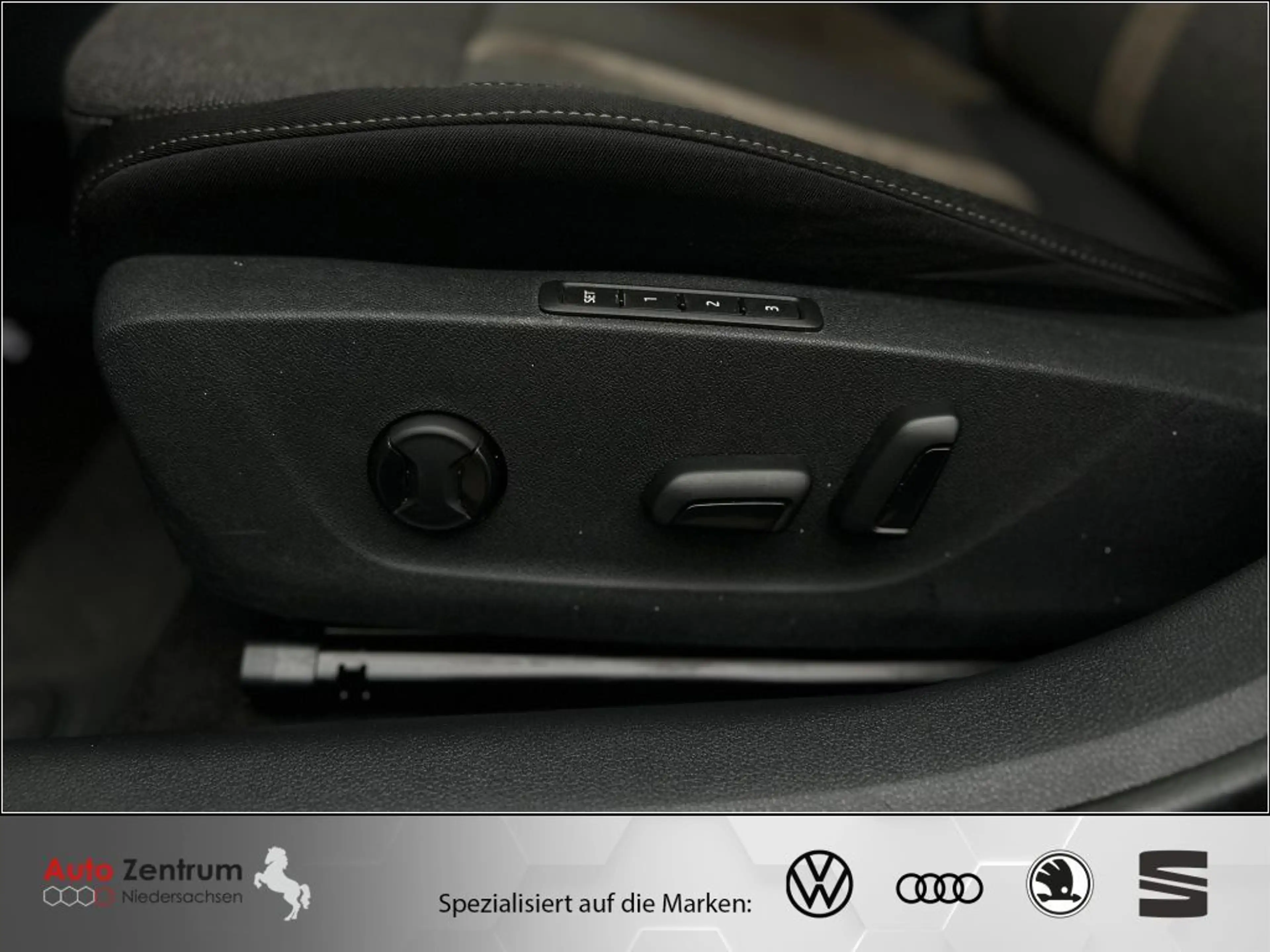 Skoda Octavia Combi 2.0 TDI DSG 4x4 Scout — photo 13